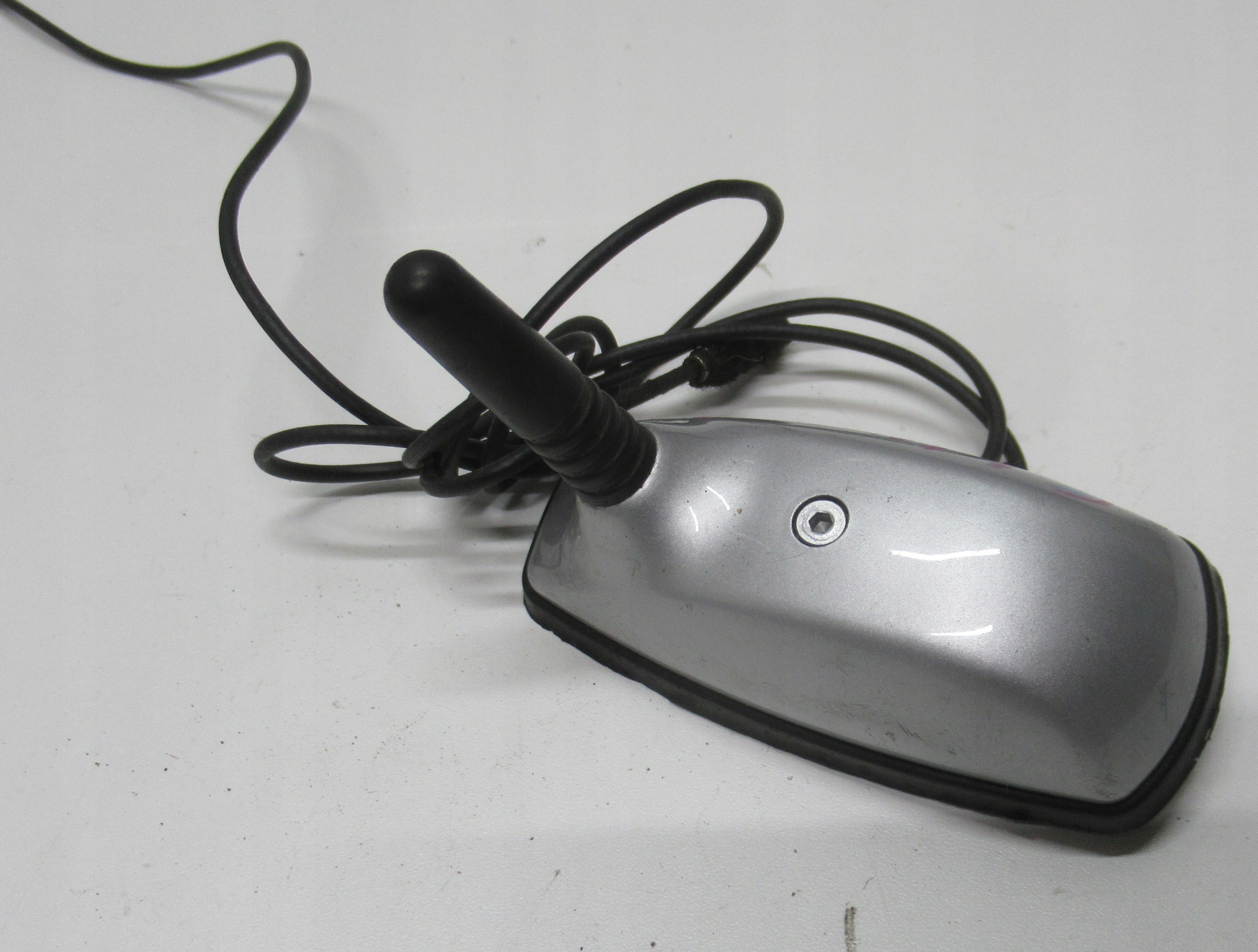 MERCEDES W208 ANTENA dach