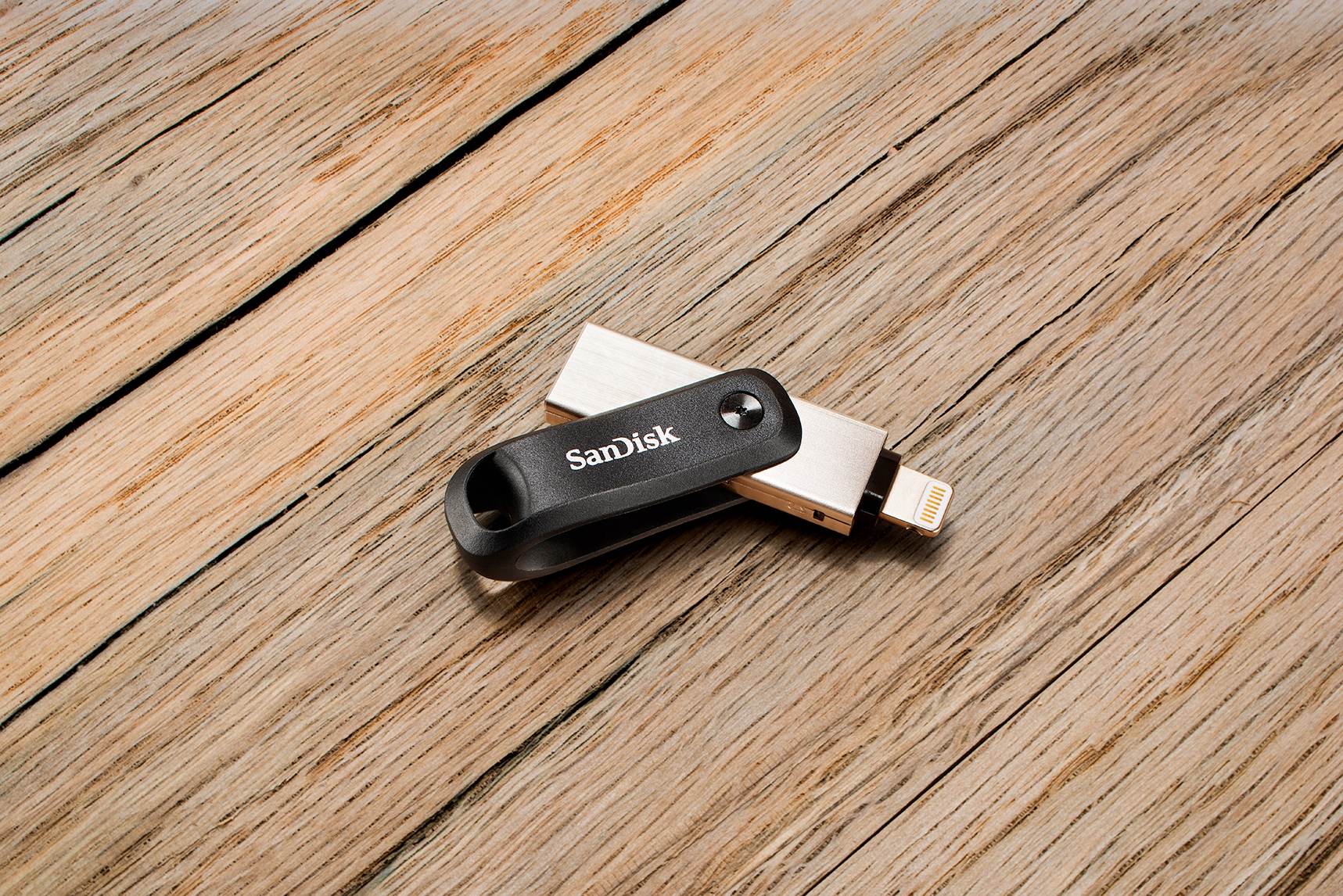 SanDisk iXpand USB 3.0 Flash Drive Go 256GB iPhone Interfejs USB 3.0 Lightning