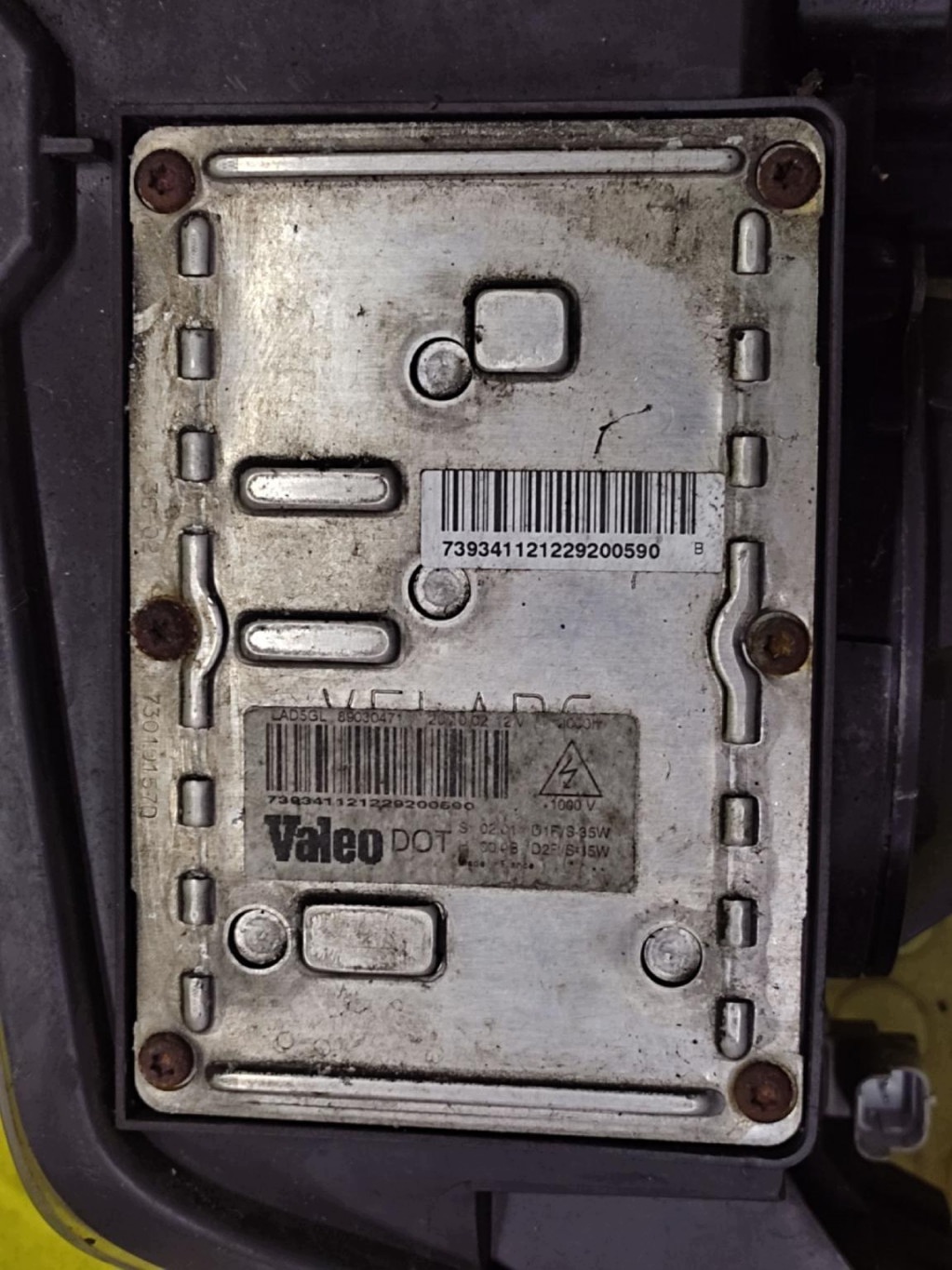 RENAULT LAGUNA II REFLEKTOR light right front XENON 8200163324