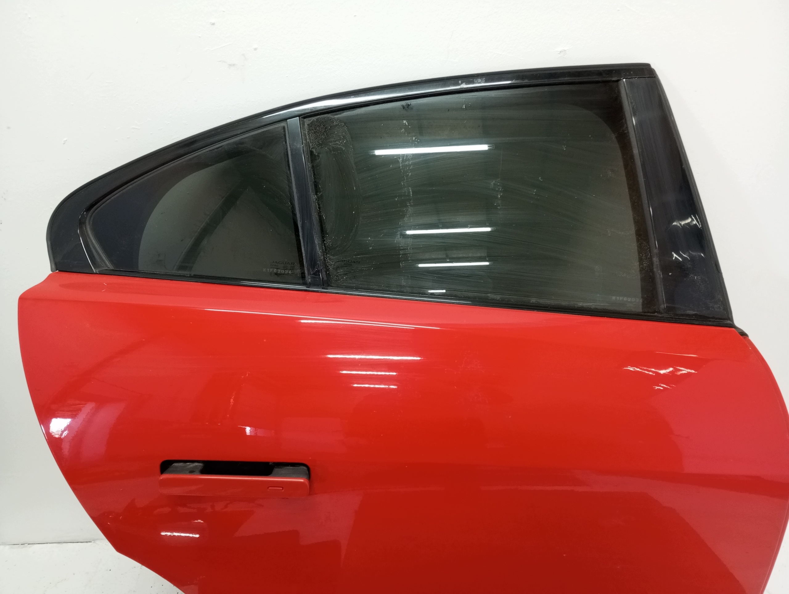 door right rear. JAGUAR and PACE 17r PHOTON RED CCB