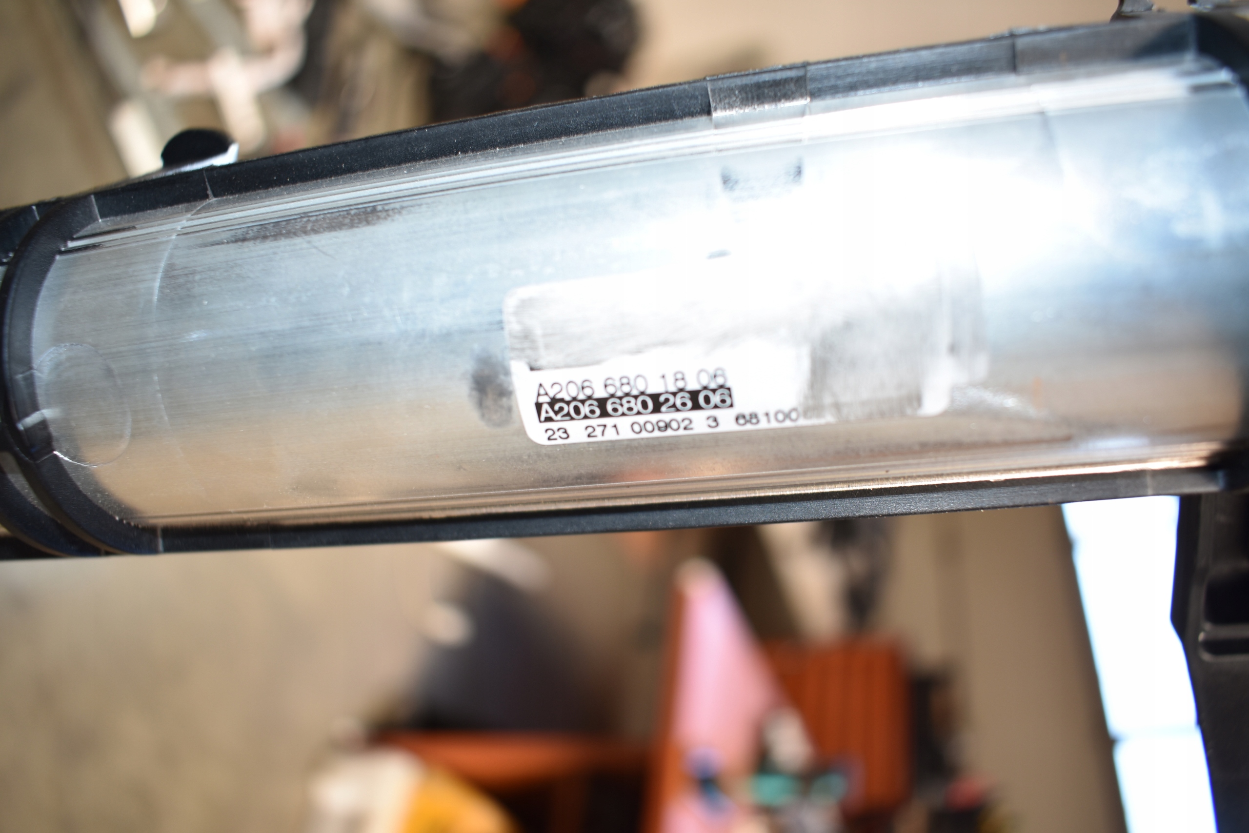 IDEALNA Pièce Support Console MERCEDES W206 C63 1