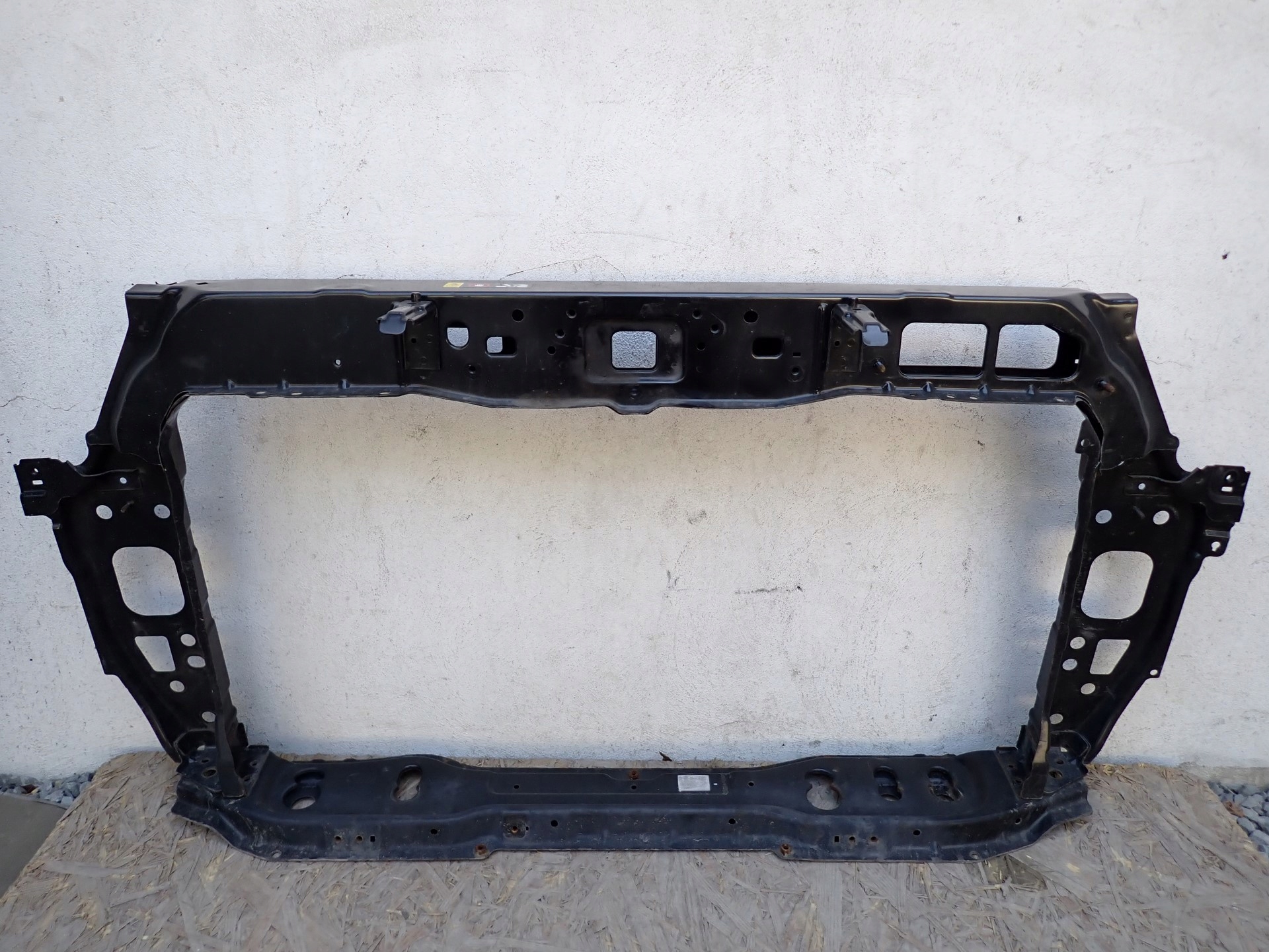 support panel for radiators pillar iron KIA STONIC YB 2017- 64101H8400