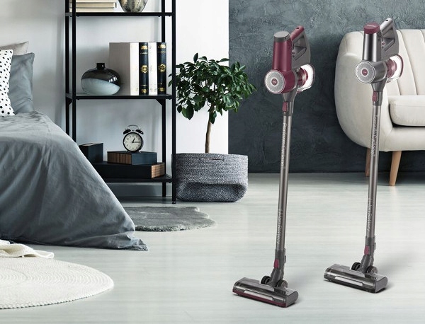 BEZPRZEWODOWY ODKURZACZ 2w1 GRUNDIG VCP 3830 Czas ładowania 240 min