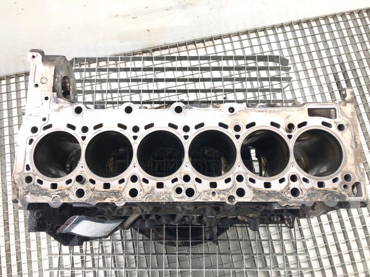 BLOK SILNIKA BMW X5 E70 06-13 40d 225kW 306KM 2012 7799978 N57D30A Typ samochodu Samochody osobowe