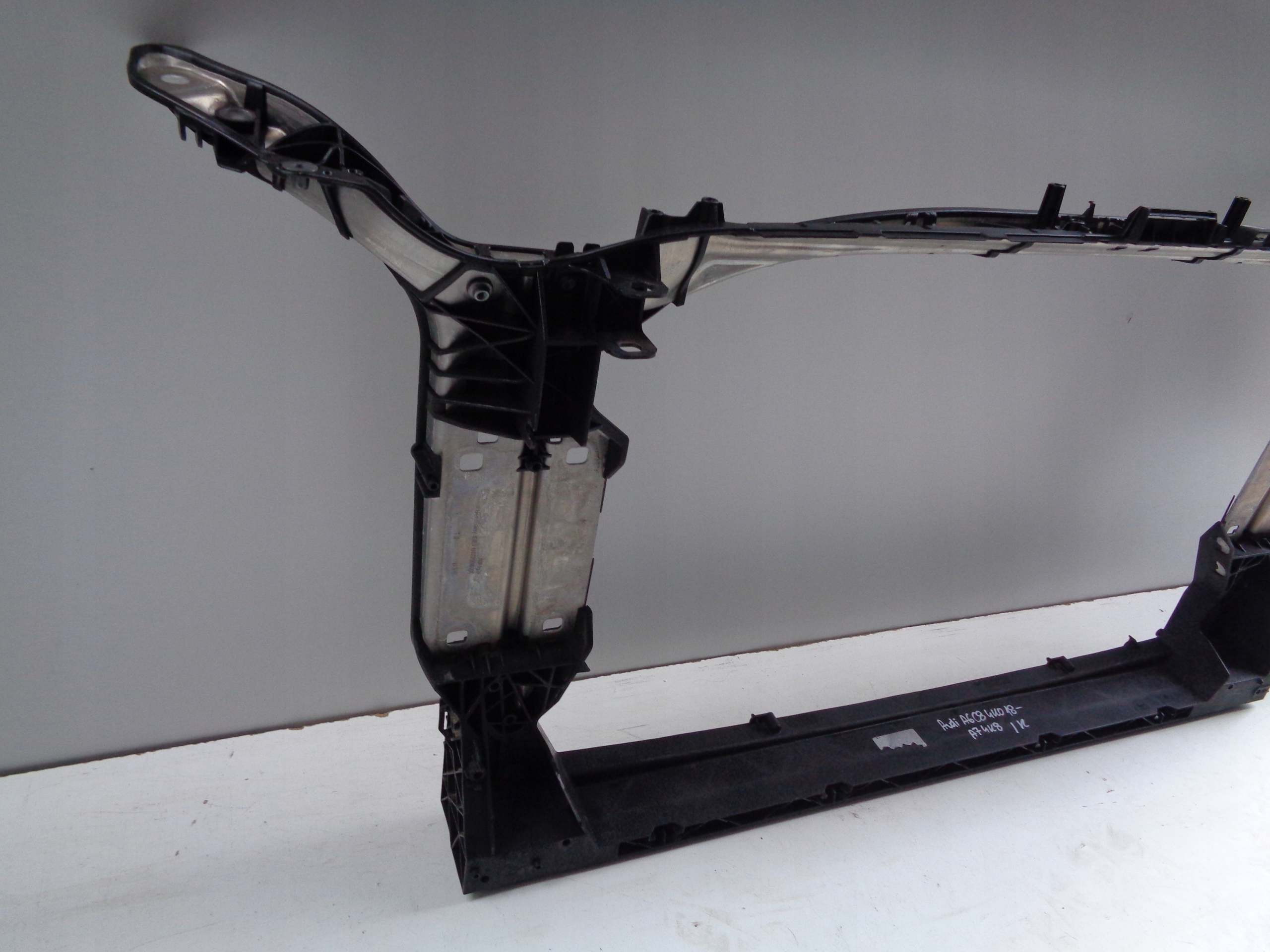 bar, wall front AUDI A6 C8 4K 4K0 A7 4K8 18
