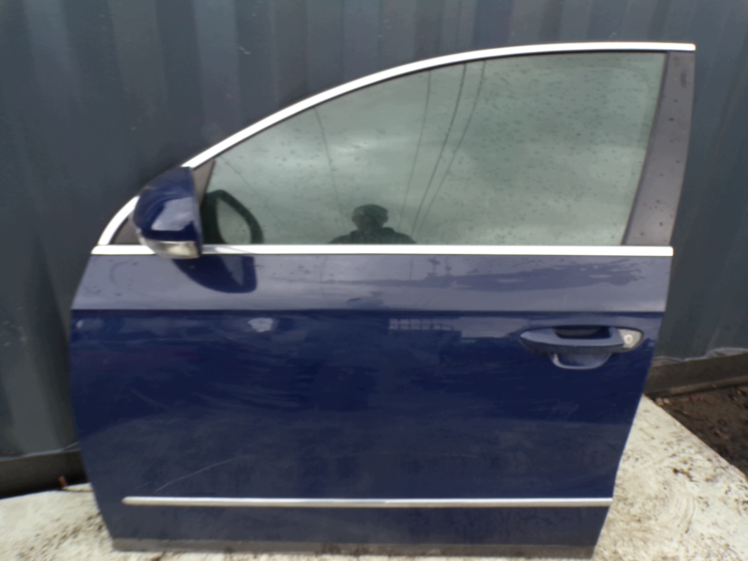 ajtó bal első VOLKSWAGEN PASSAT B6 (R1)