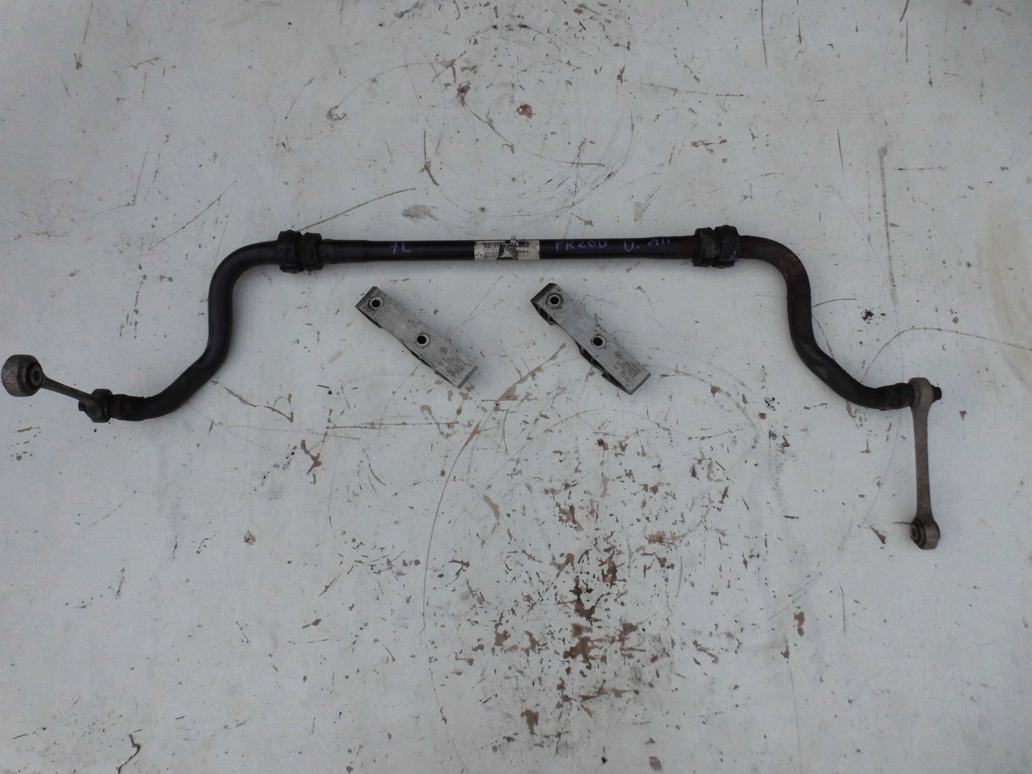 7L0411025C - Стабилизатор тяги Q7 4L TOUAREG 7L 5.0 TDI передний