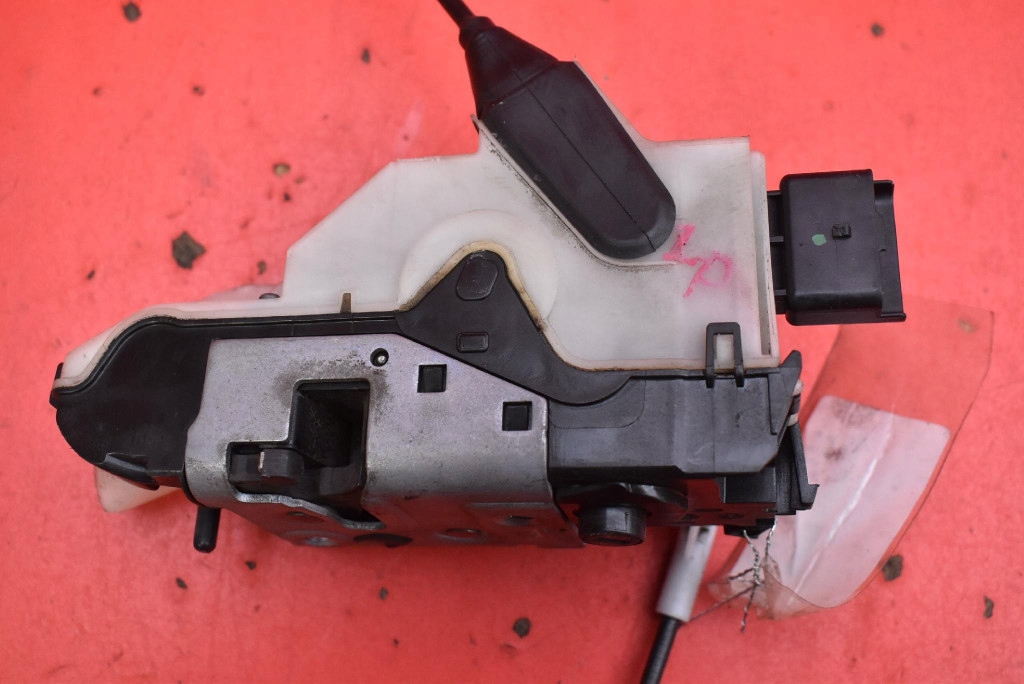 lock door left front front EU 9688080080 PEUGEOT 208 1 and 5D HB 12-16