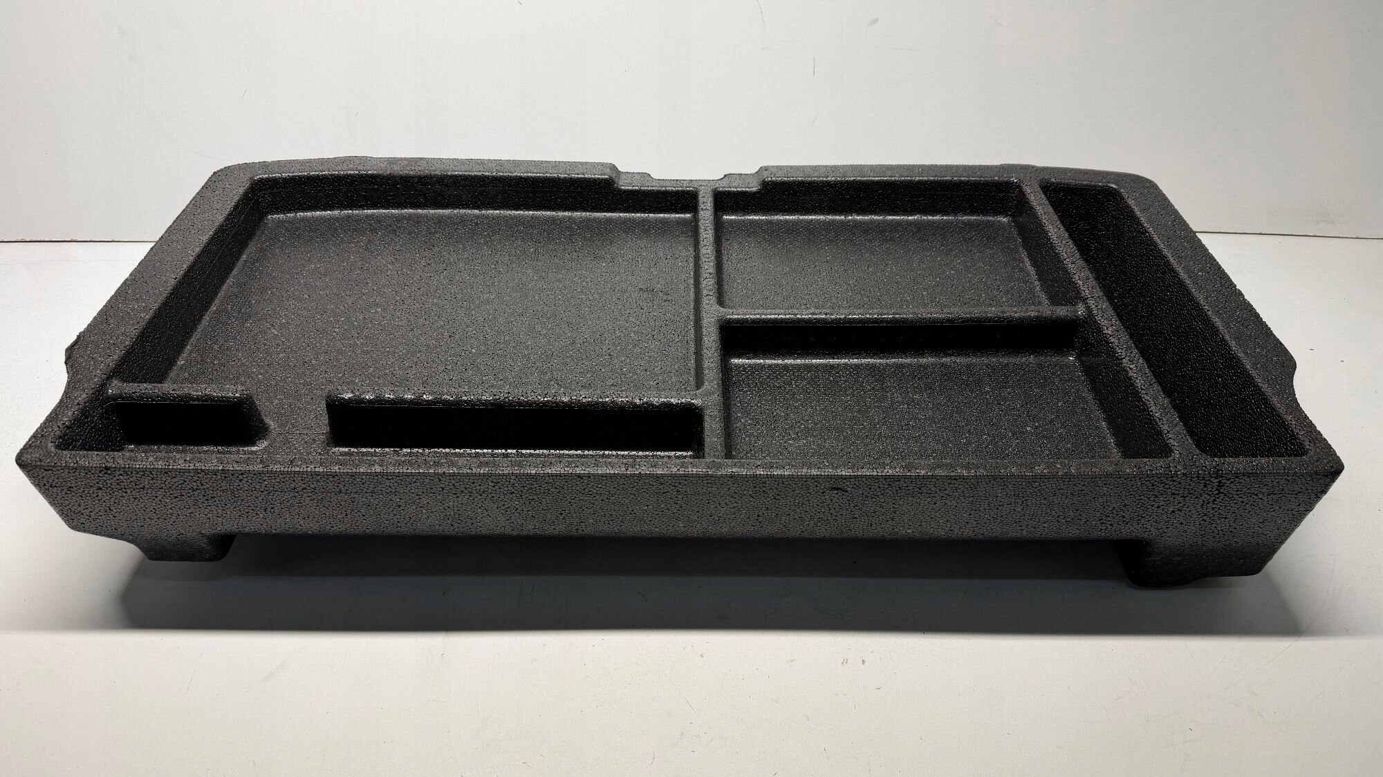 HYUNDAI KONA EV KUWETA passenger compartment boot 17