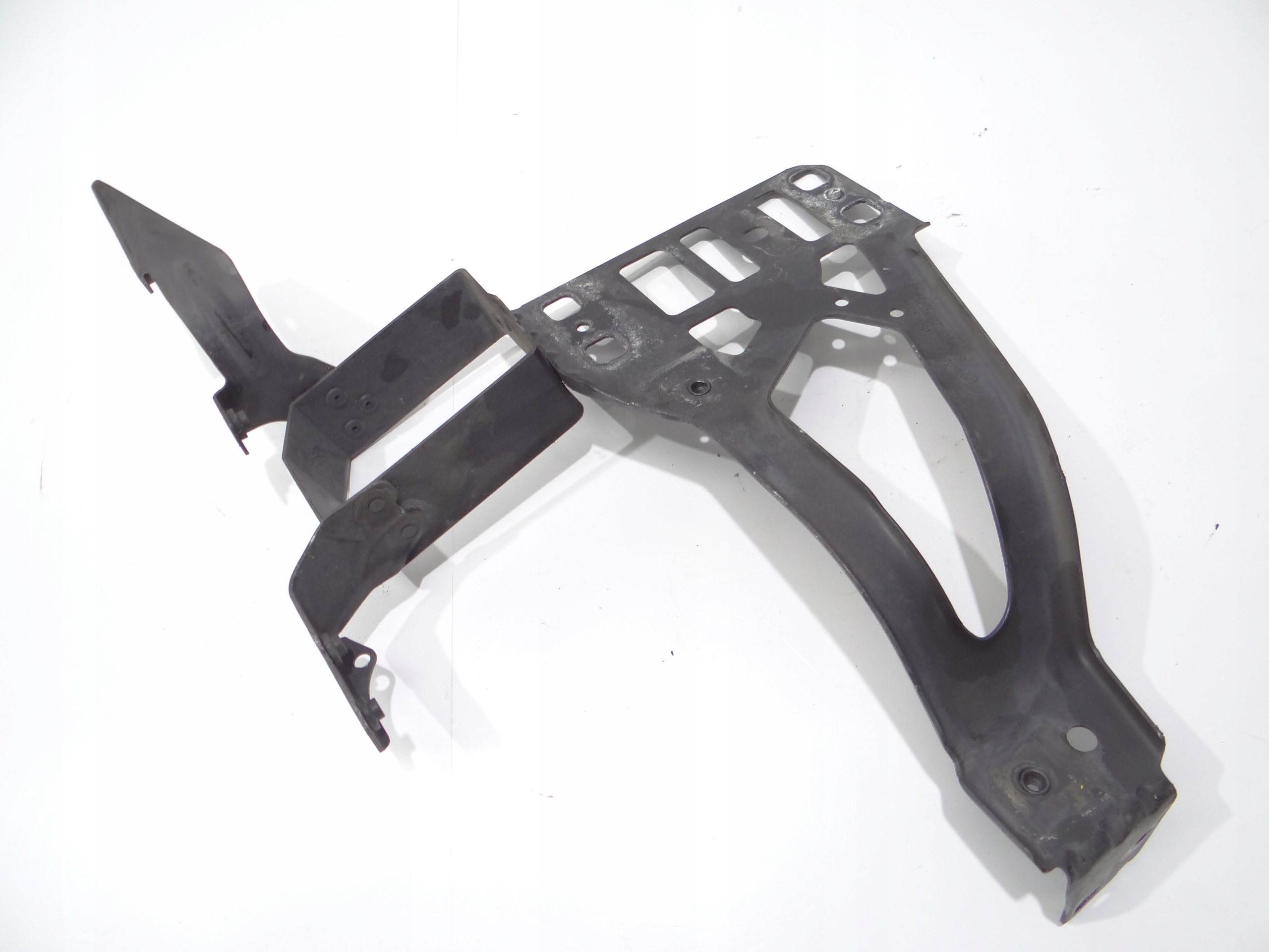 OKULAR holder right front front BMW E60 E61 OE 7163484
