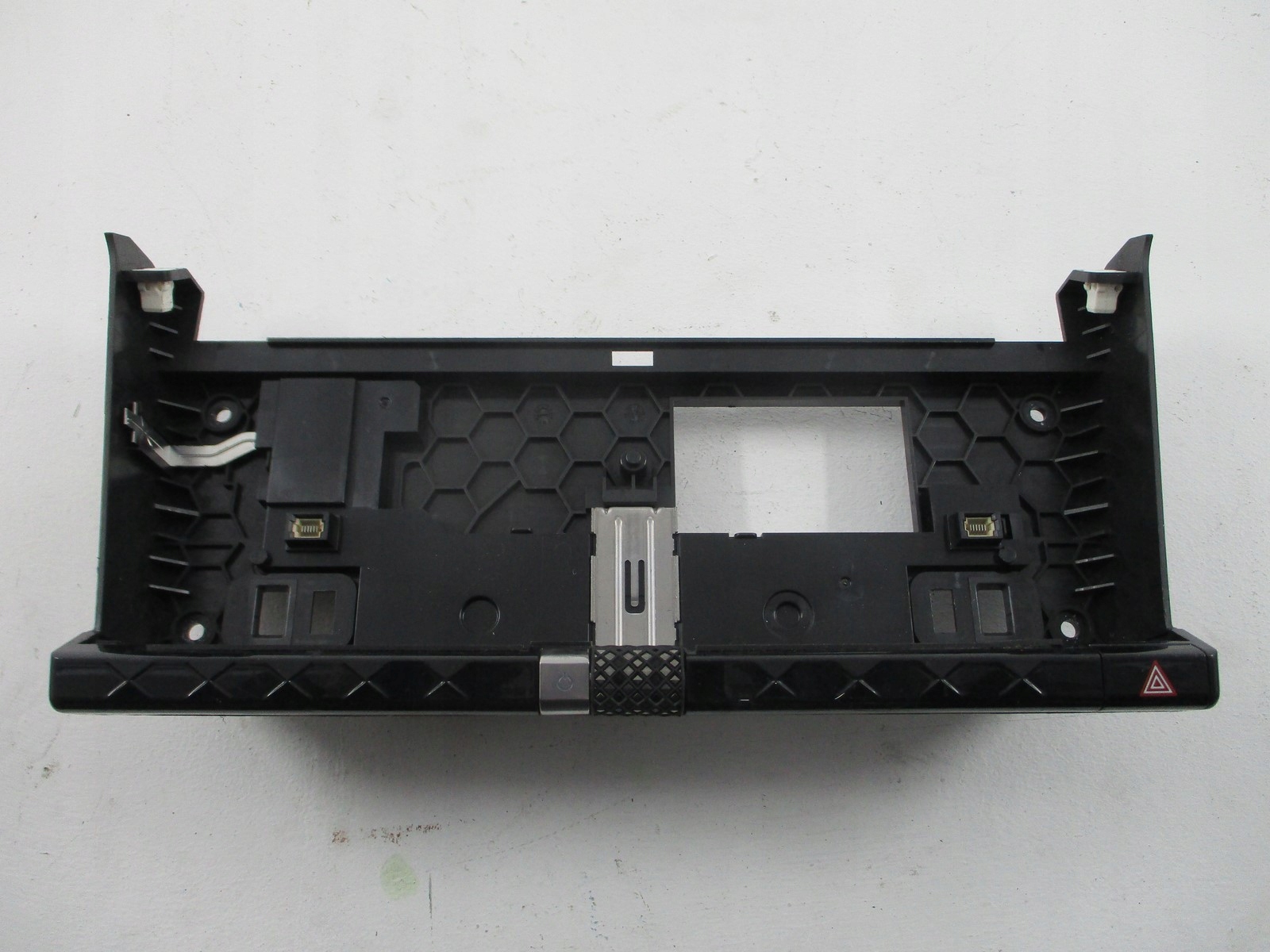 Рамка дисплея корпус CITROEN DS7 9818616580