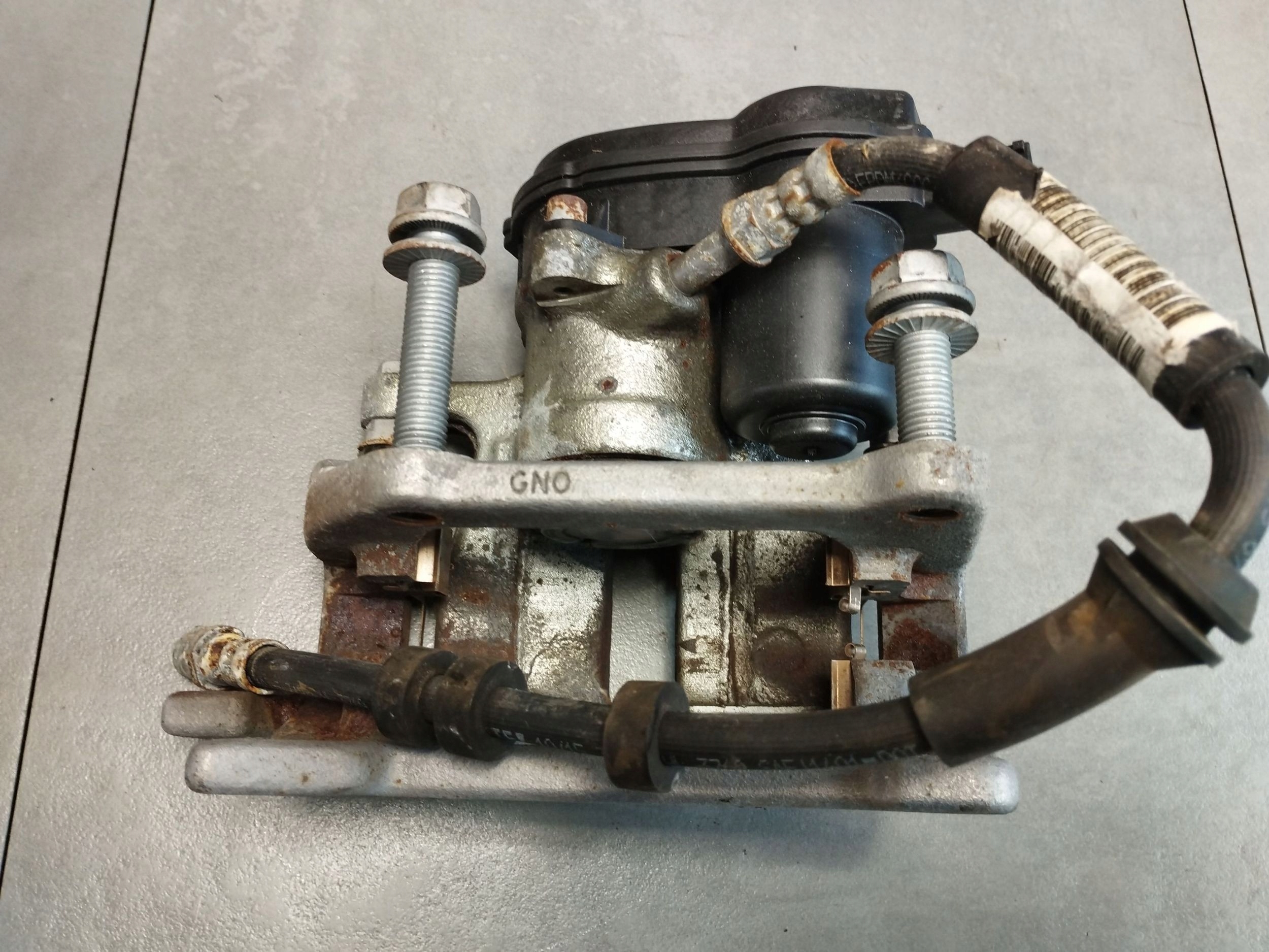 Audi A5 Sportback 8TA caliper right rear part 32347485