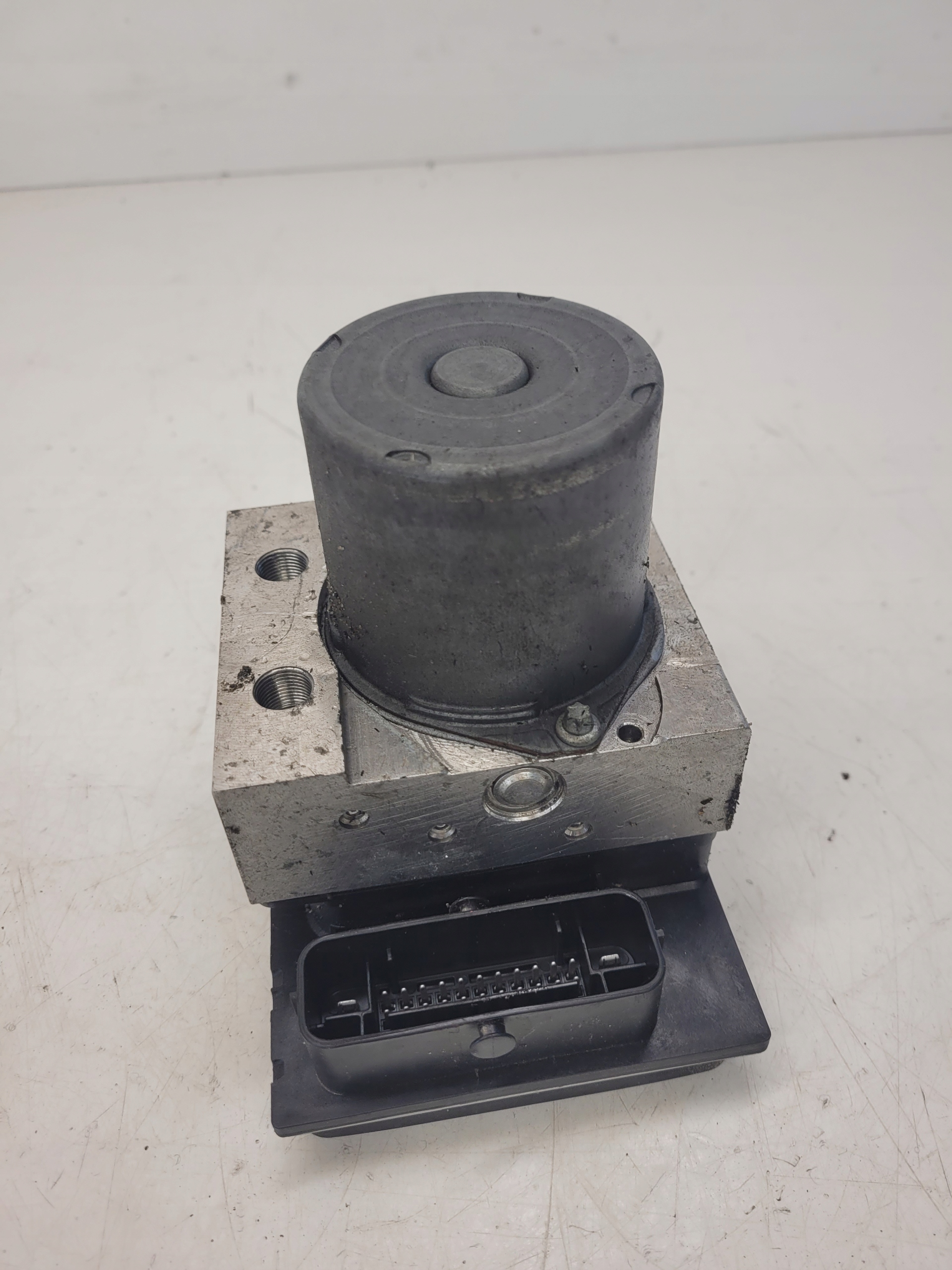 Pompa ABS ESP AUDI A4 B8 A5 8T Q5 8R 8K0907379CC