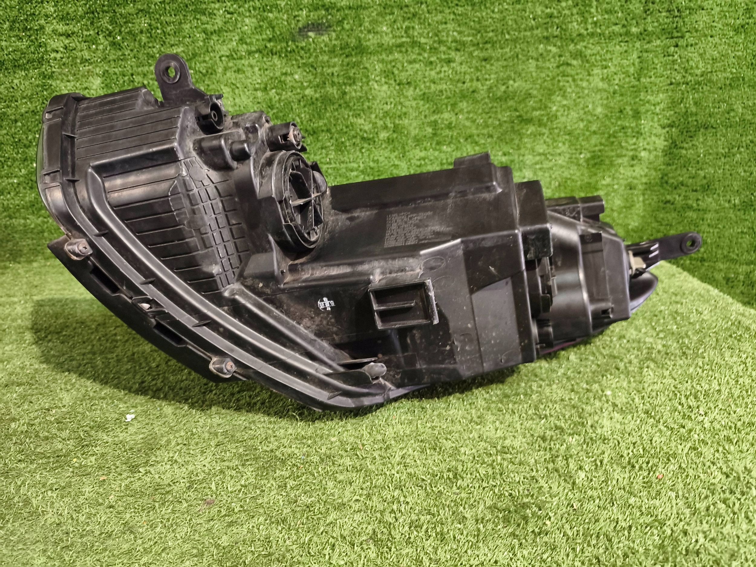 REFLEKTOR right front HYUNDAI IX20 10- NR.1673