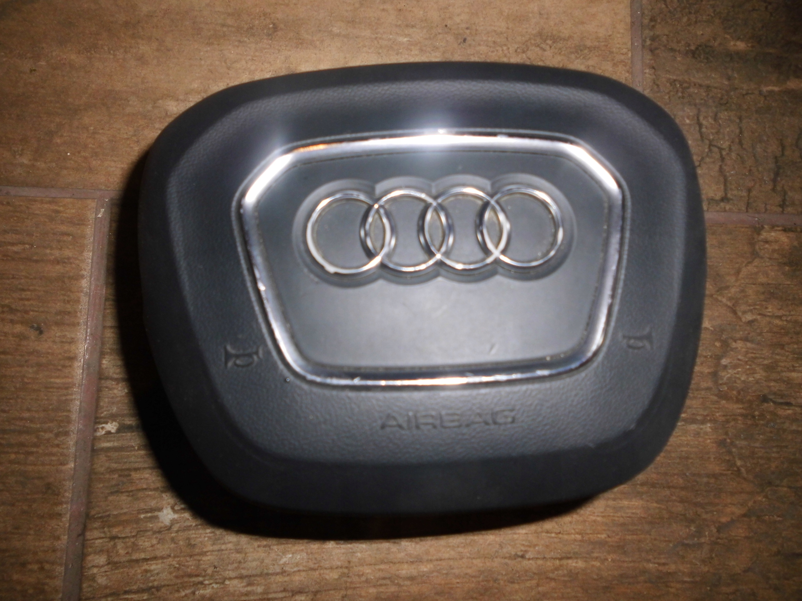 Audi A4 8W B9 консоль + 2 X подушки безопасности