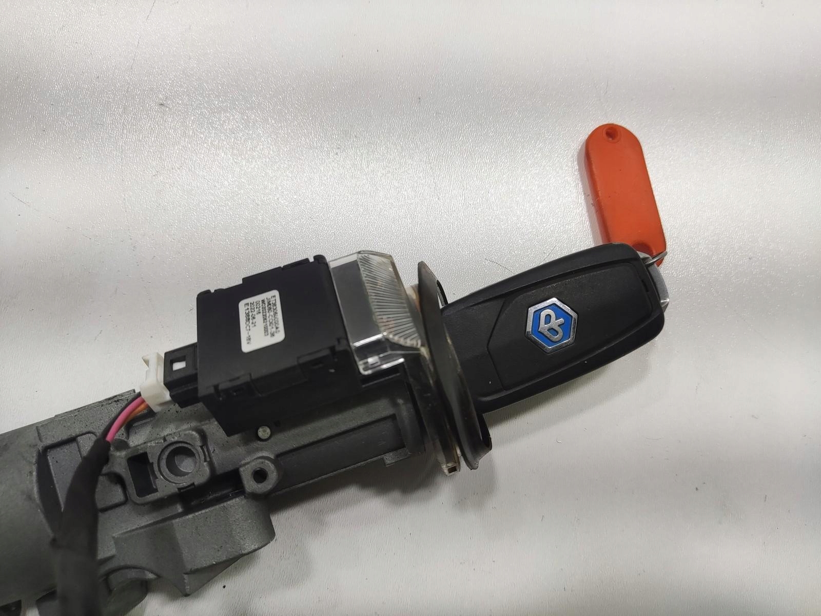 ignition key PILOT PIAGGIO PORTER II NP6 2021-2025 ET383060000A0