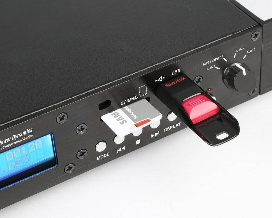 Odtwarzacz MP3 USB SD CUE Radio FM pilot Model PDC75