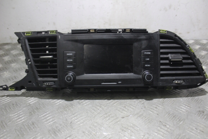 5F0035871D - РАДІО SEAT LEON III
