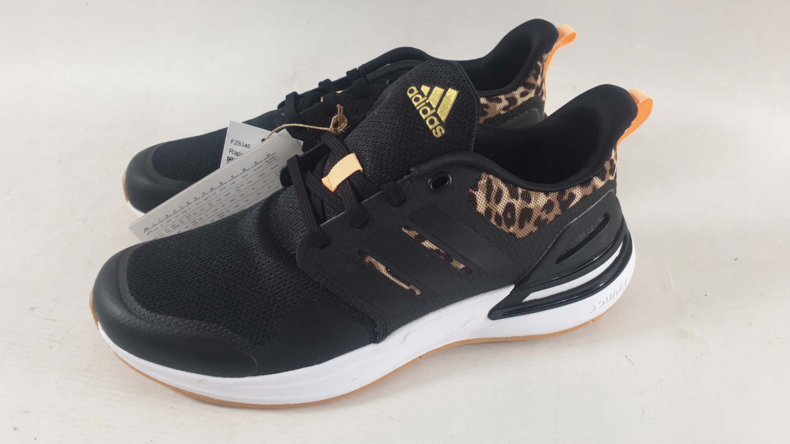 Adidas Sportovní obuv Rapidasport K vel. 35 ,5