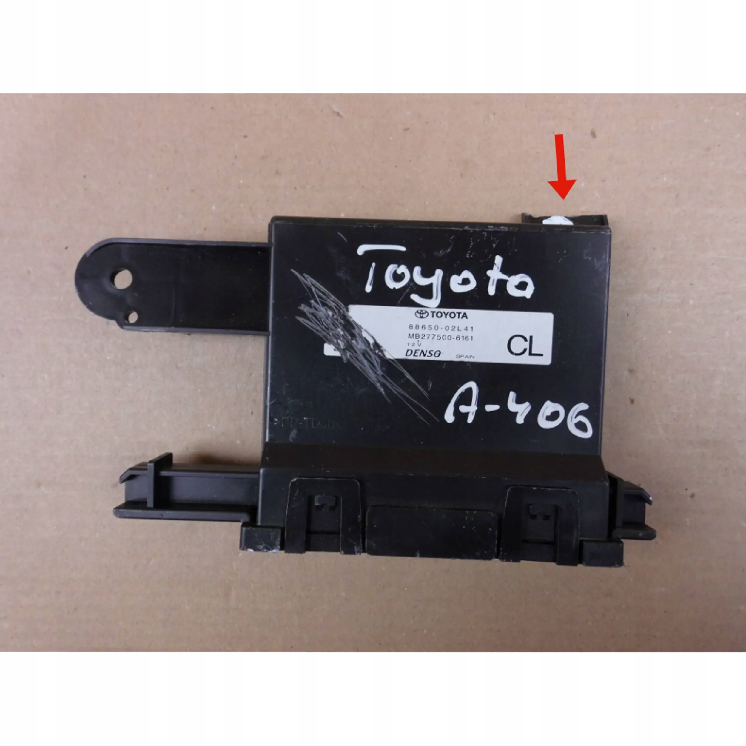 Toyota Corolla E21 computer module control unit of the air conditioning 88650-02L41