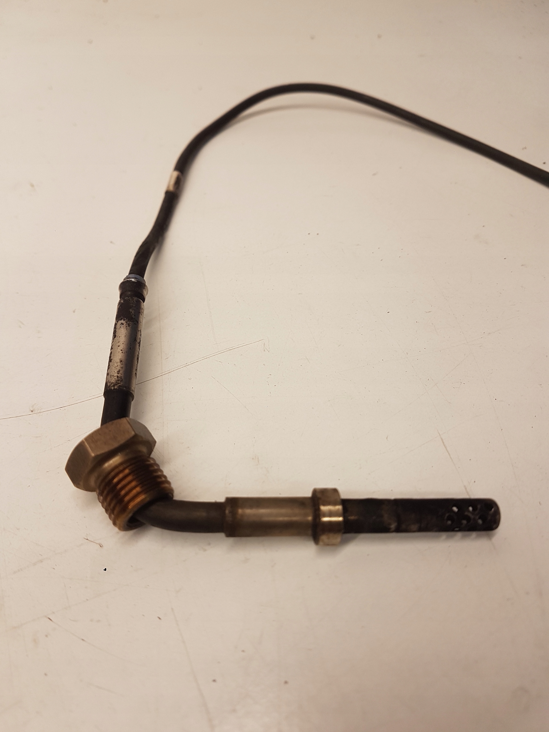 SENSOR TEMPERATURY GASE AUDI A4 A6 03G906088K