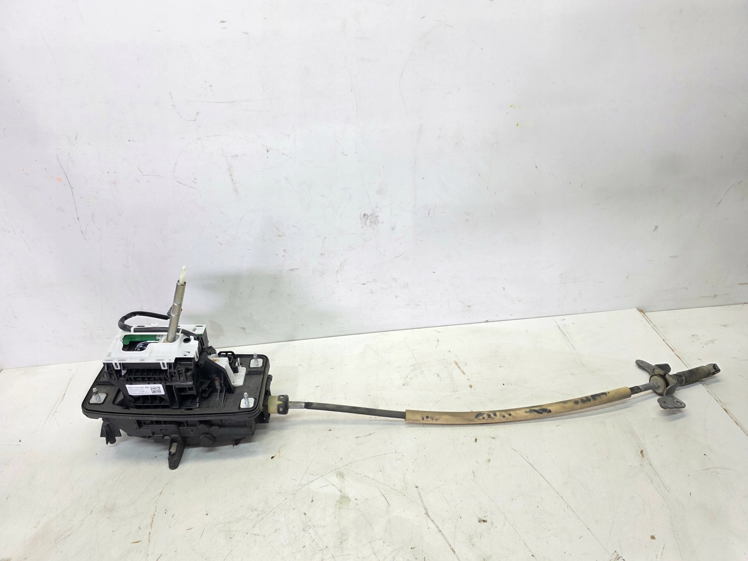 trim changes of the gear AUDI A6 C7 A7 4G1713041BE