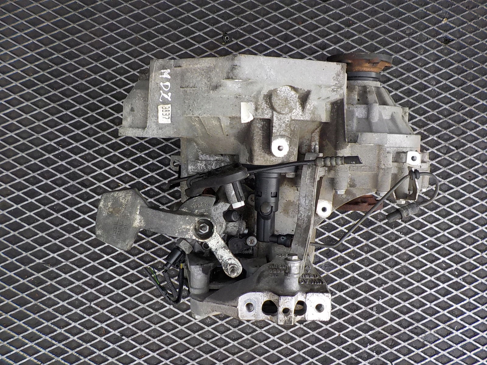 AUDI A3 II 8P 1.6 TDI Getriebe MDZ