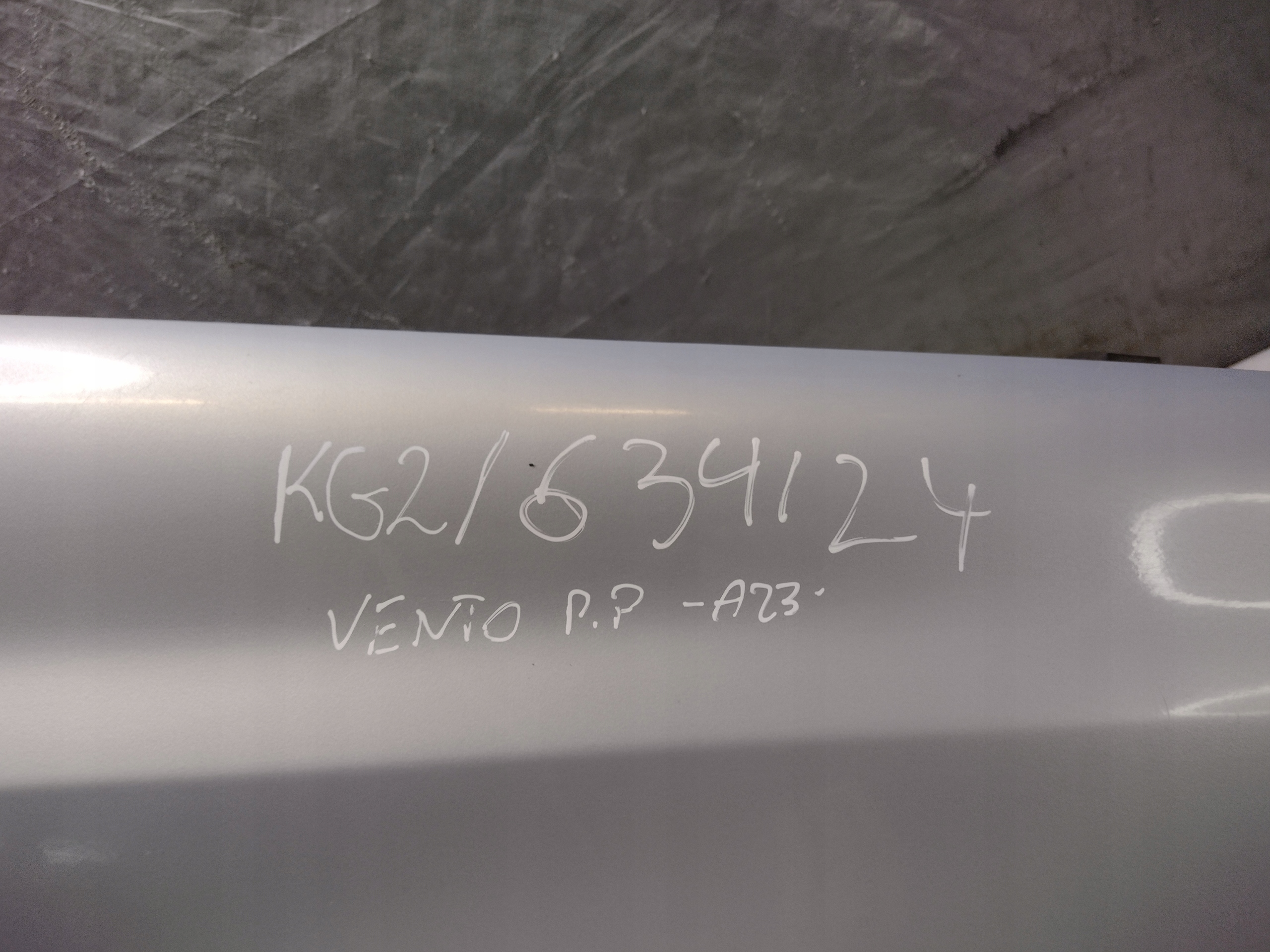 Aile Droite Avant Volkswagen Vento k: LB7Z