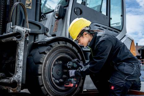 Metabo SSW 18 LTX 800 BL Zakrętak Udarowy 1200 Nm Rodzaj silnika silnik bezszczotkowy