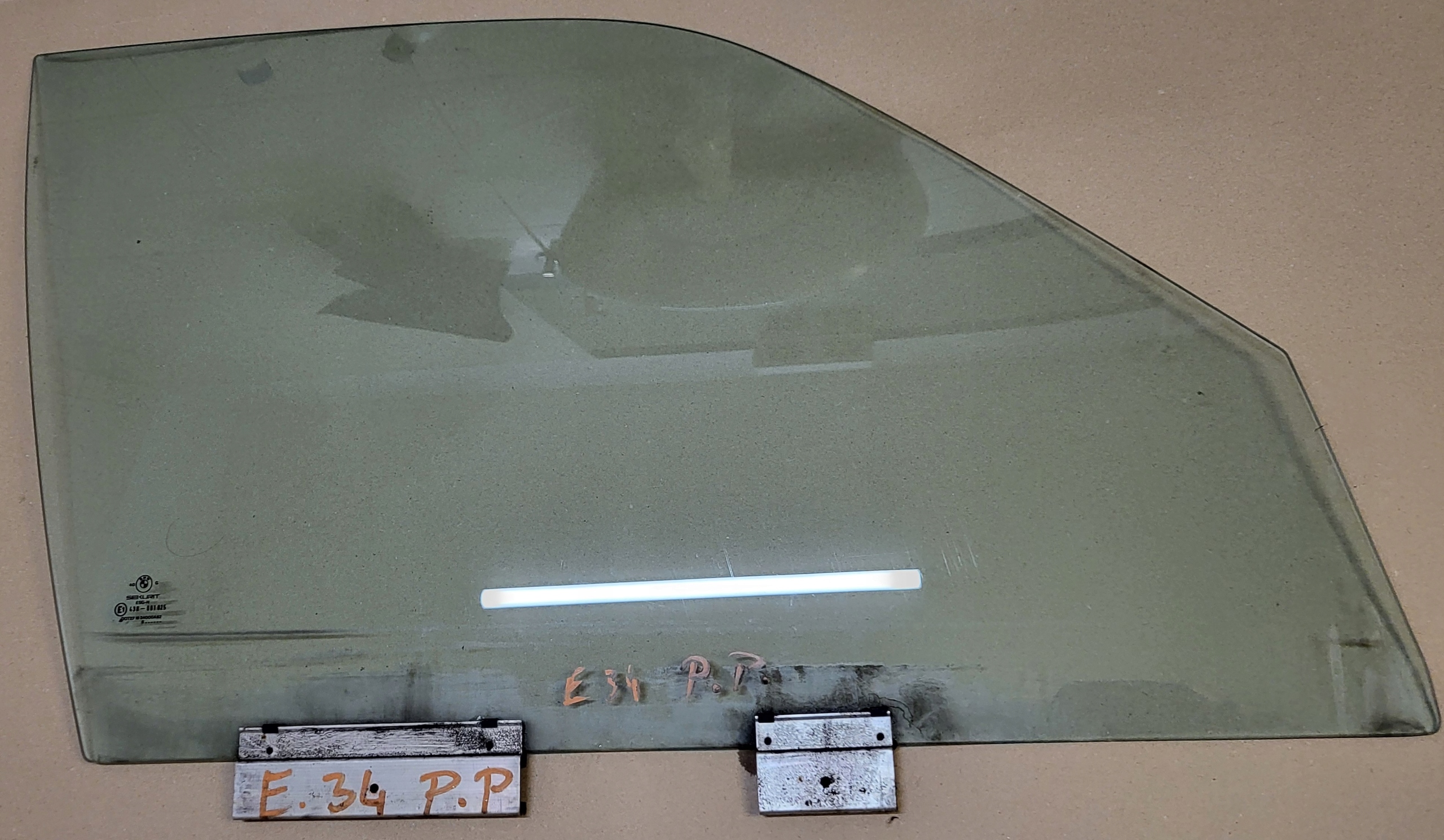 window Z door PRAWYCH PRZEDNICH BMW 5 E34 originál