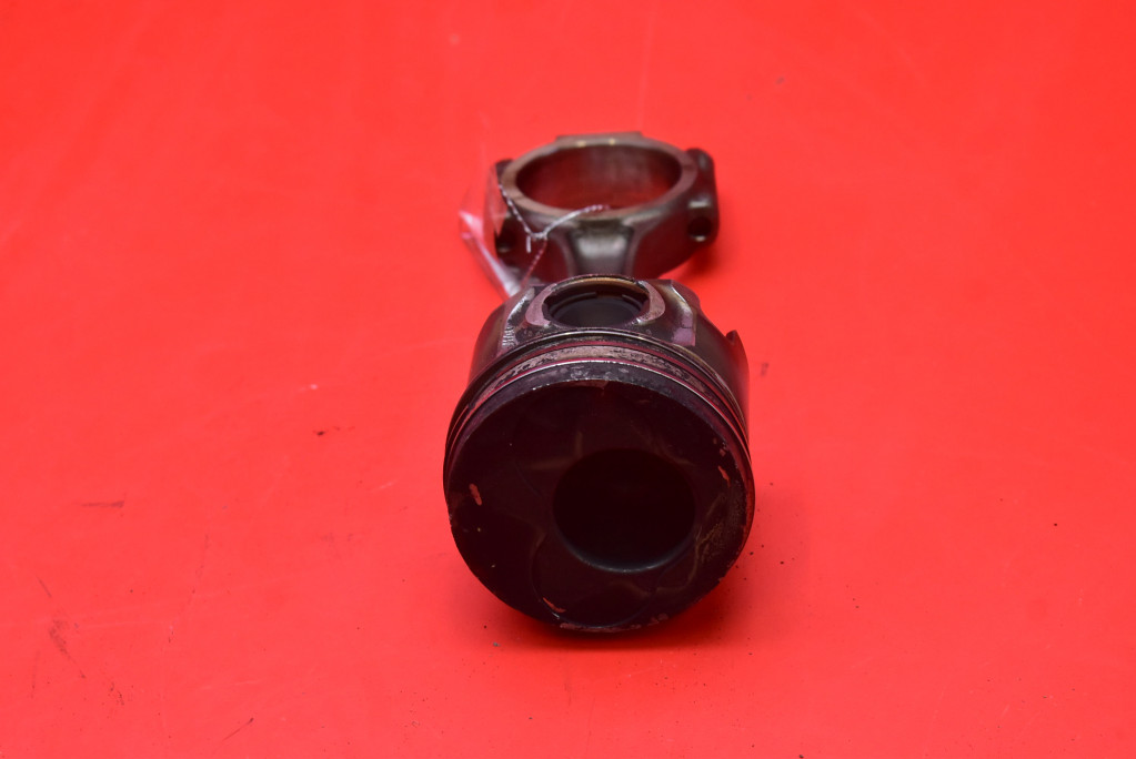 piston connecting rod BHS038J VW PASSAT B6 2.0 TDI 140 KM 05-10