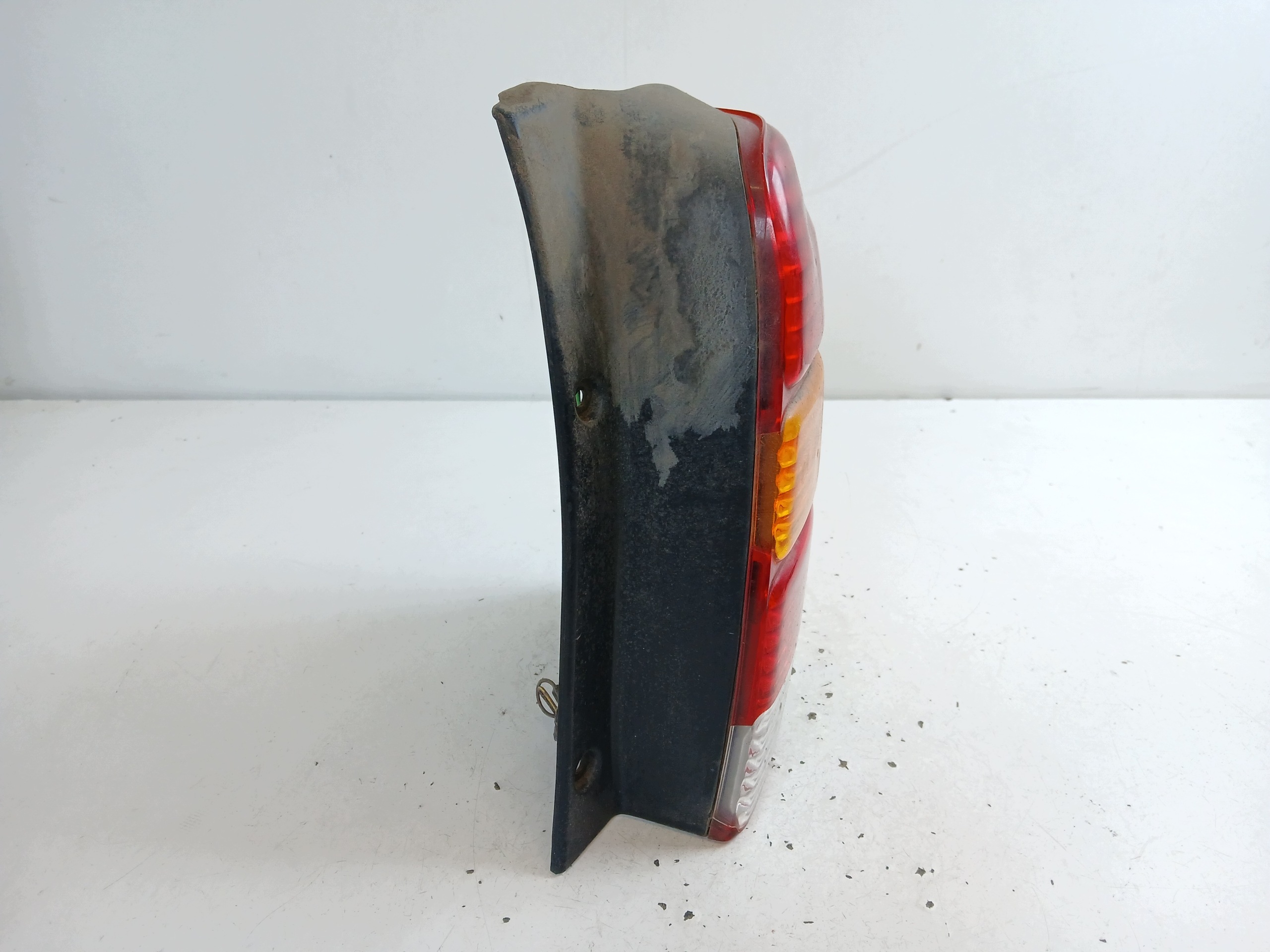 FORD MAVERICK II light right rear part