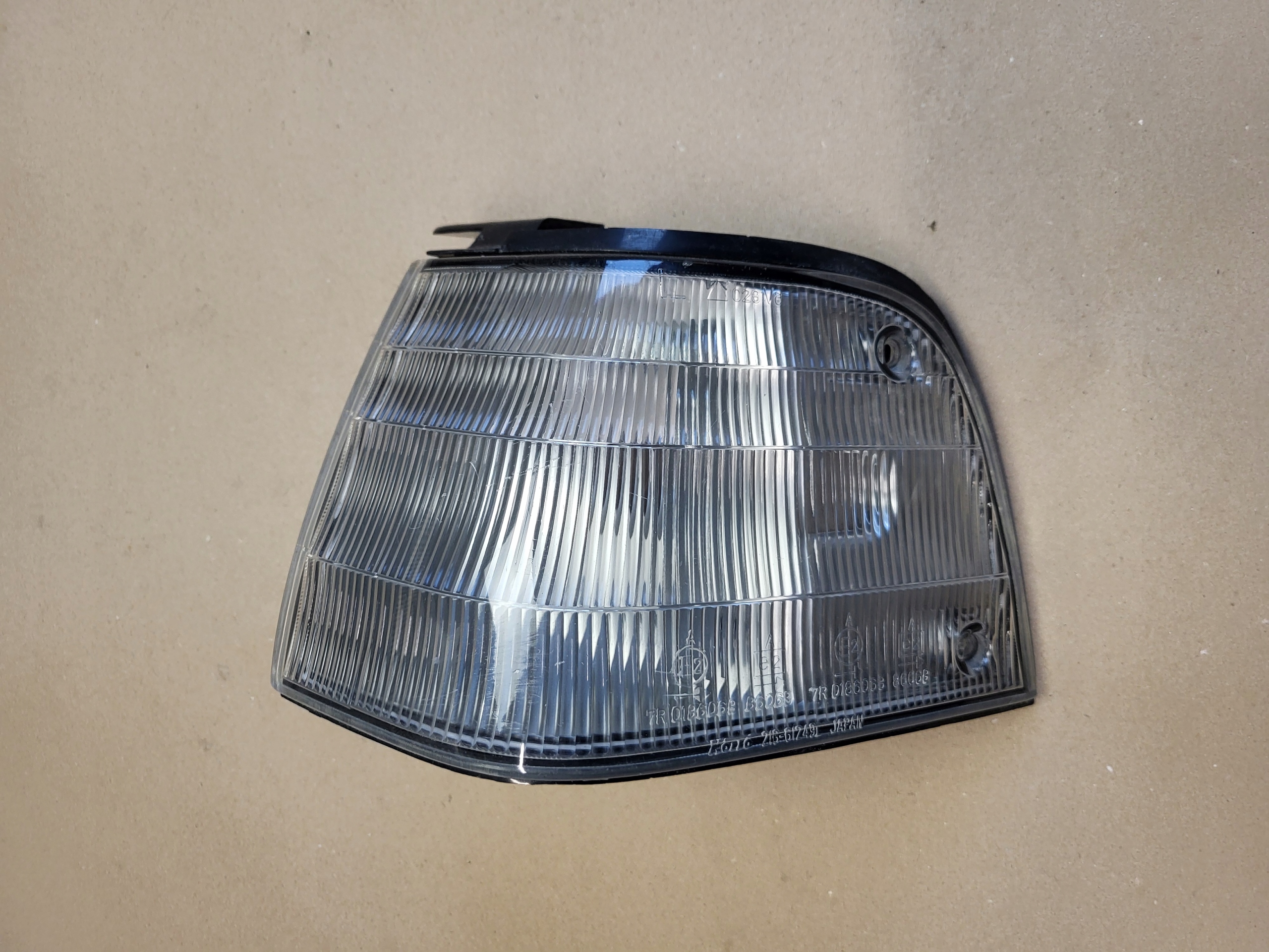 indicator blinker light front left MAZDA 323 BF 3 OE KOITO