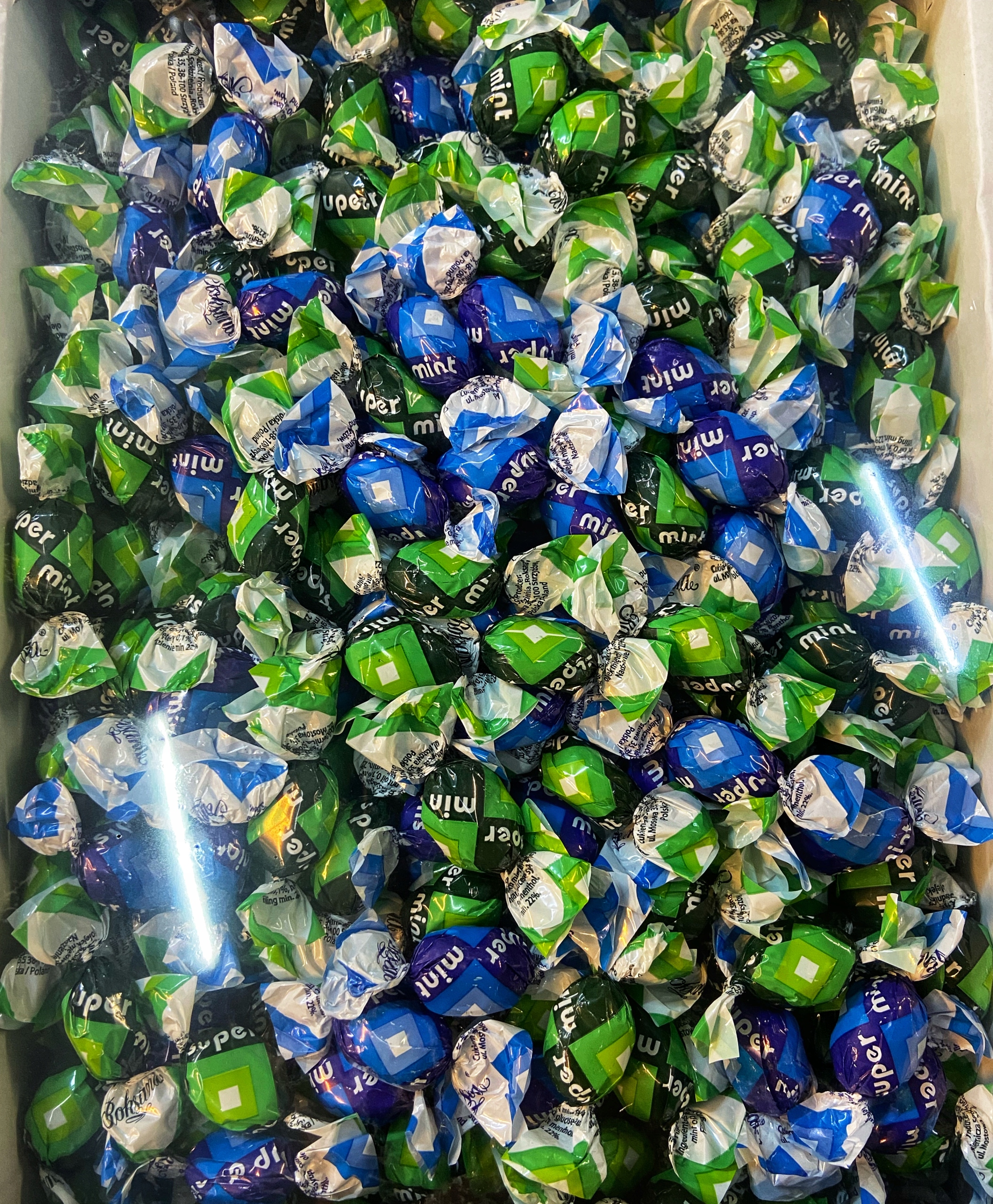 Levně Plněné karamelky mátové Roksana Mint 3000 g 3 kg