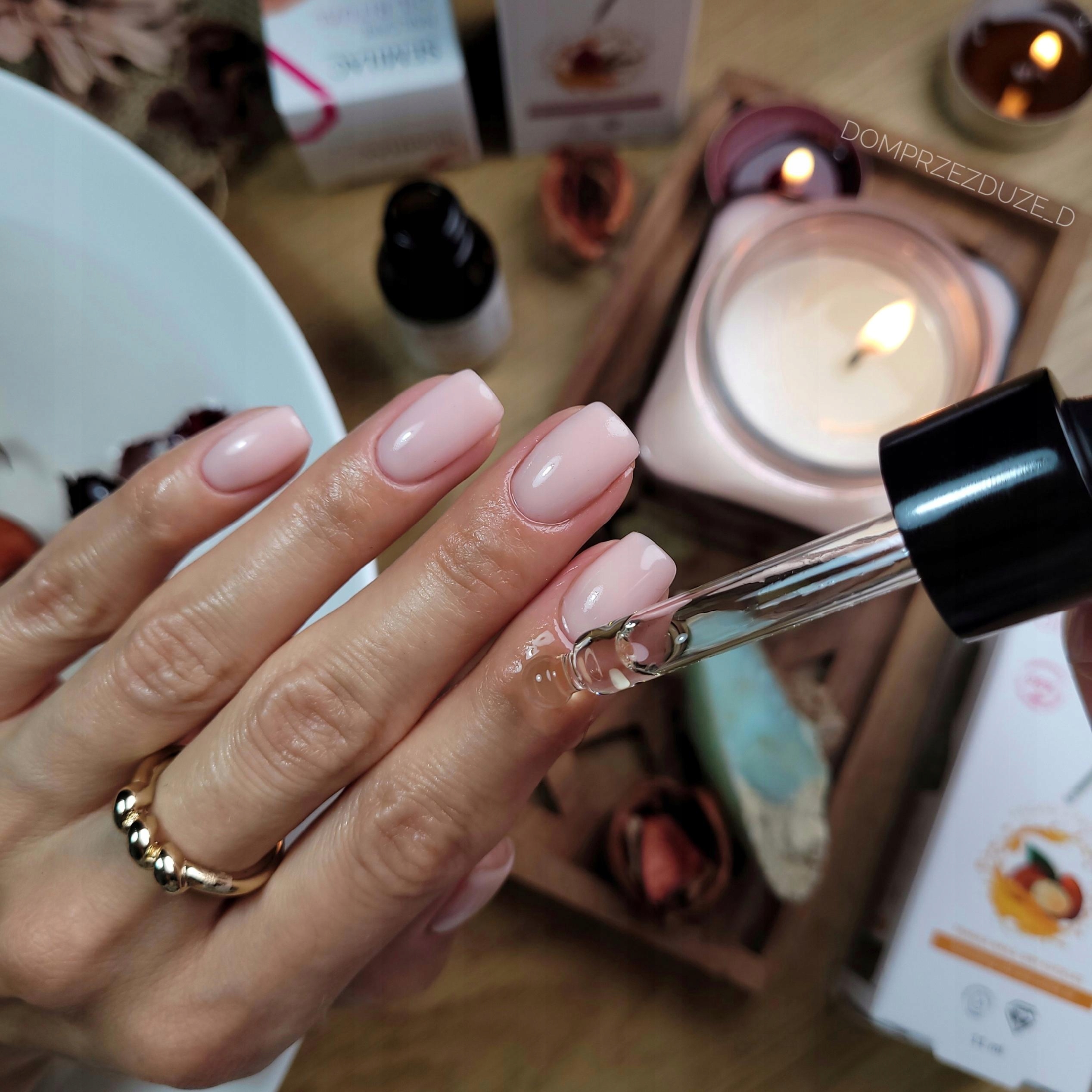 SEMILAC ODŻYWCZY OLEJEK DO PAZNOKCI I SKÓREK 11ml Rodzaj olejek