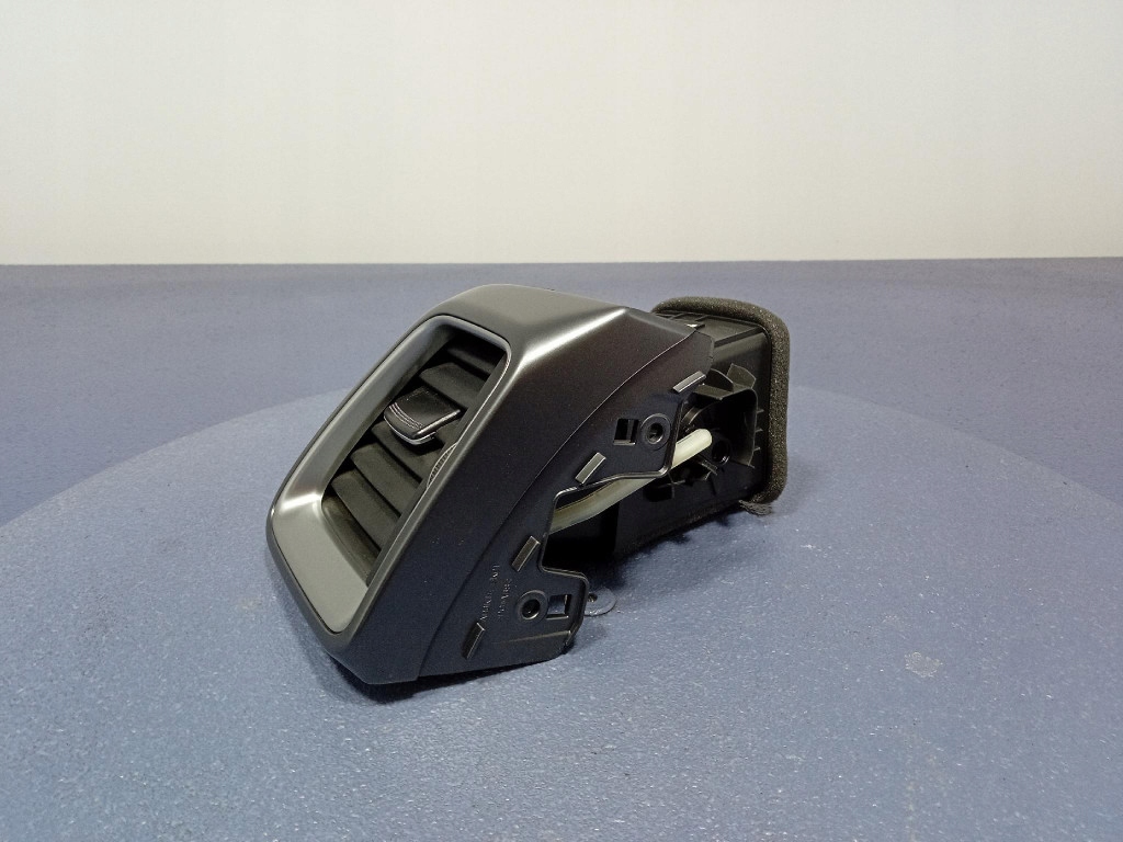 kia CEED III решетки потока воздуха Воздух европа 84740-J7AA0