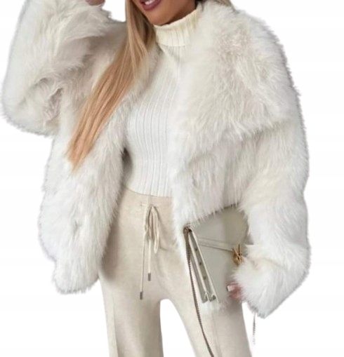 Futerko luźne białe