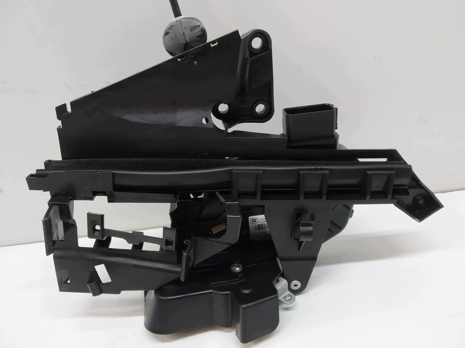 lock door rear part right EU 8V4AS26412EA Ford Kuga and (2008-2012)
