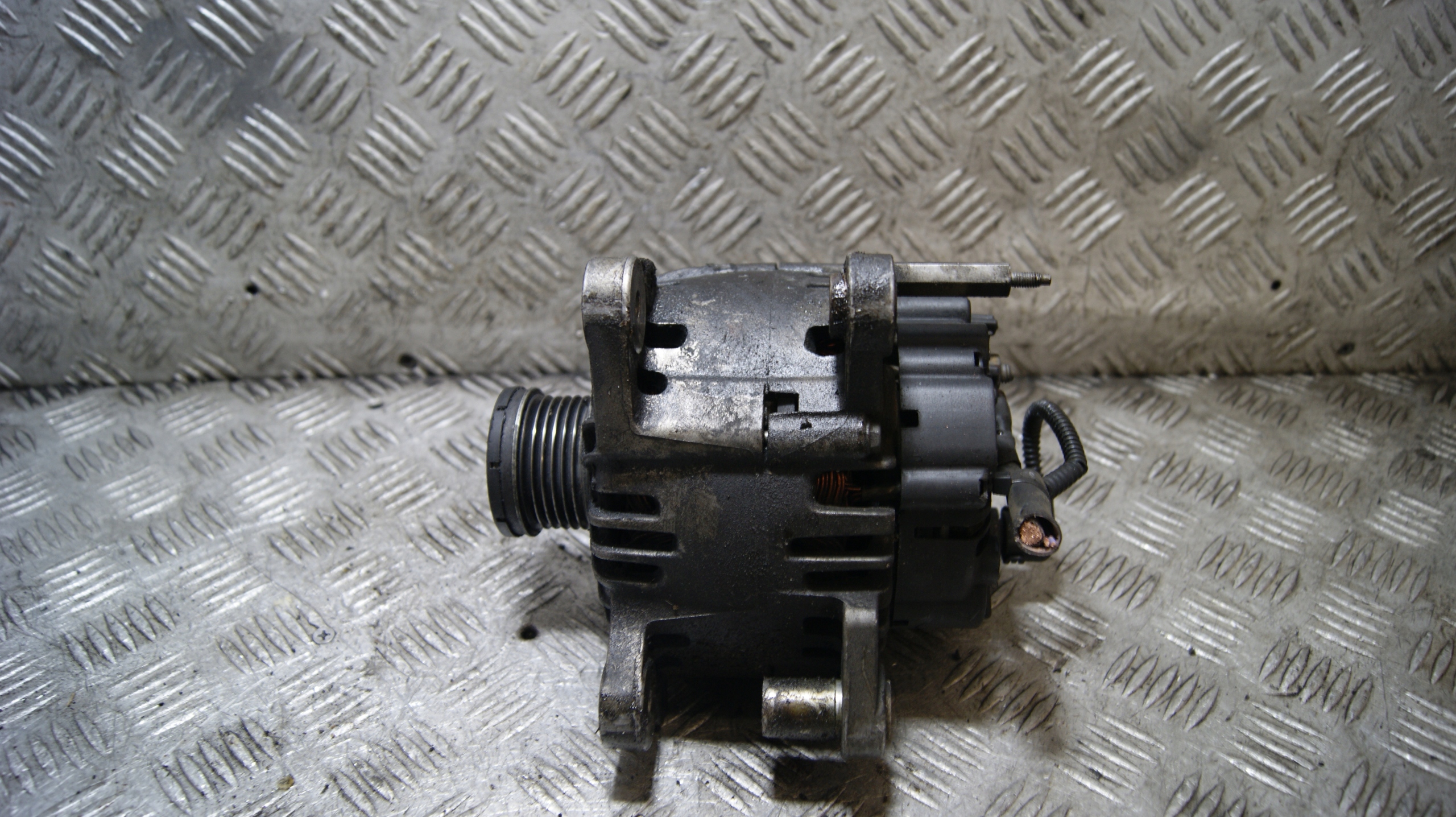 ALTERNATOR VOLKSWAGEN GOLF 5 PLUS 03C903023G