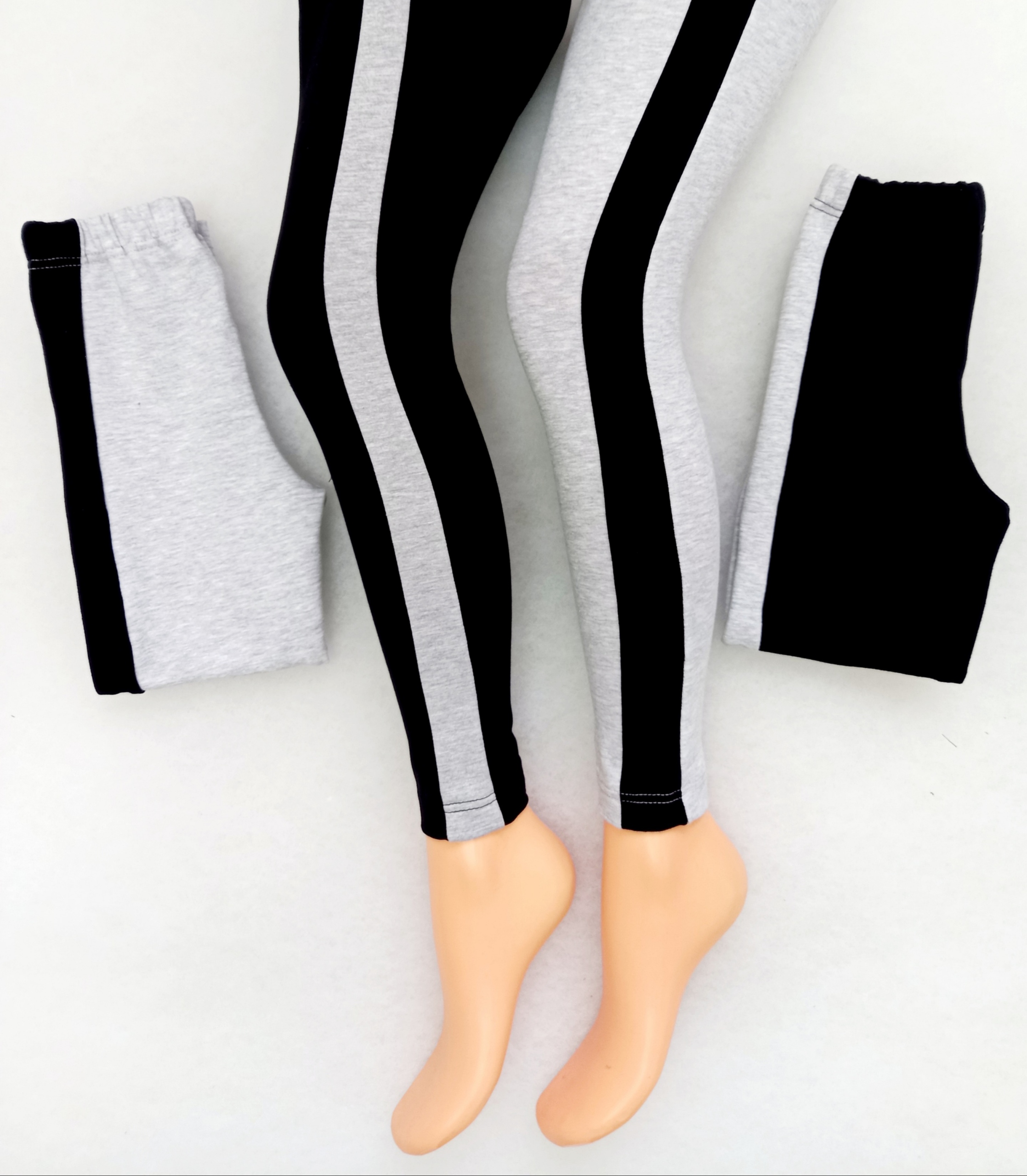 

Getry Legginsy Dziewczęce Z Lampasem R.122