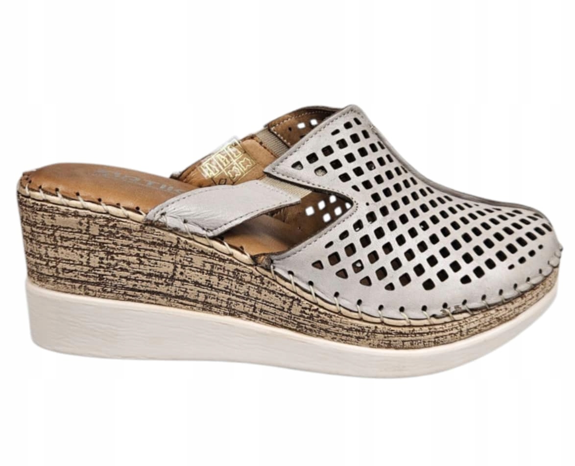 Artiker Žabky Na Koturně Ažurové Zakryté Prsty 56C0937 Béžové vel.40