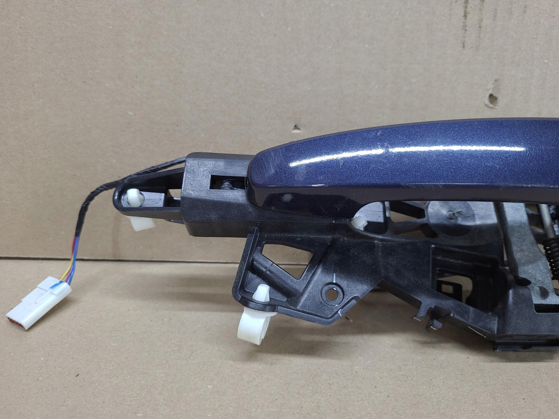handle exterior door front left side Chevrolet Equinox 3 2018