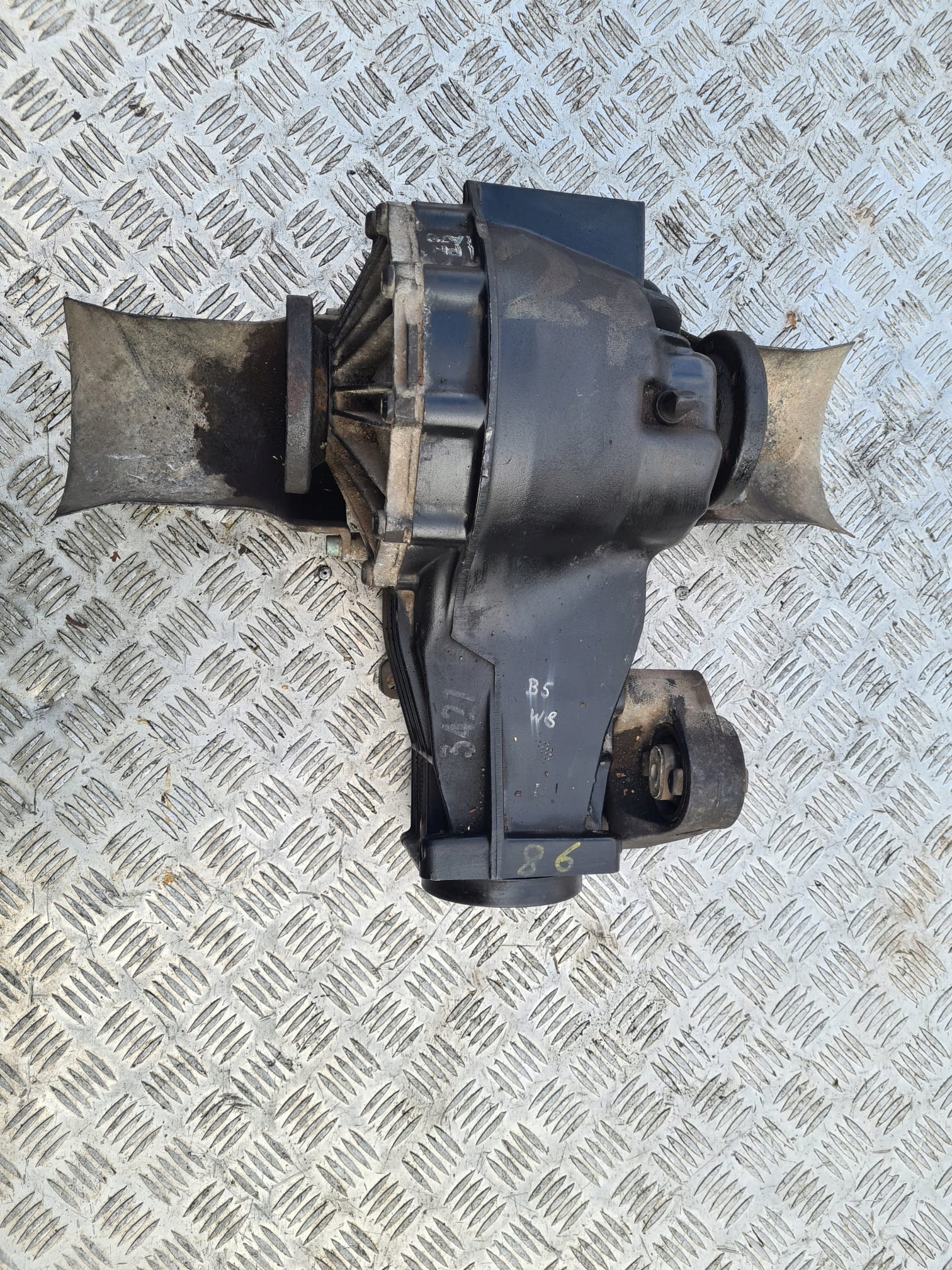 Диференціал PASSAT B5 W8 4.0 V8