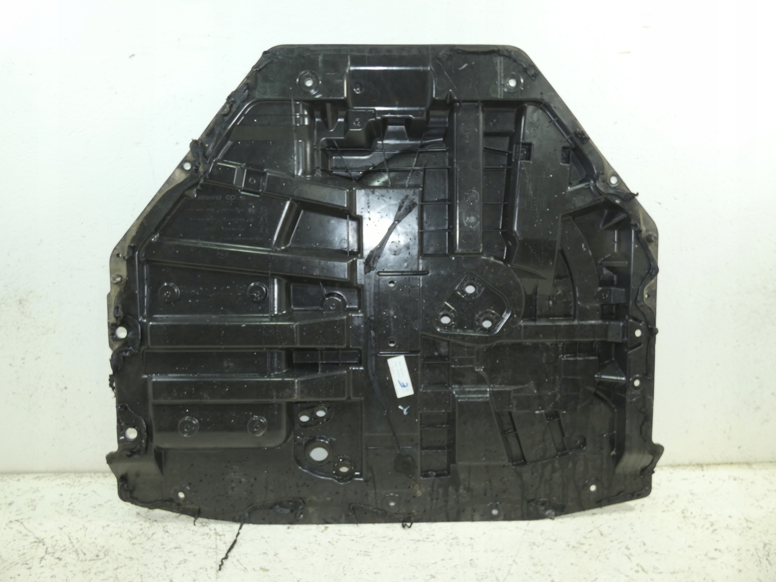 Renault Espace V floor boot sump