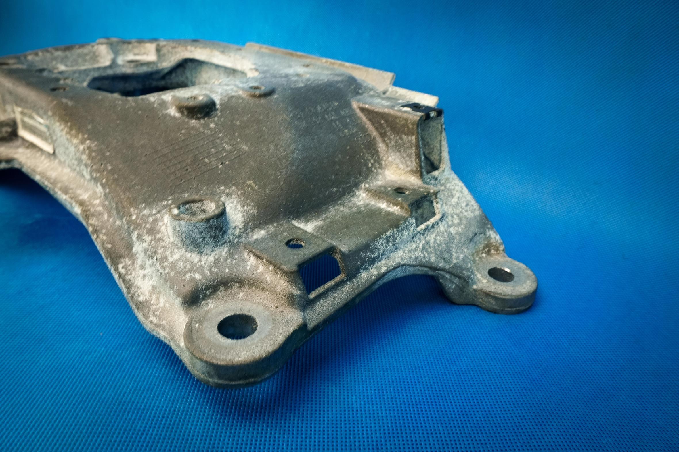 Supporto cambio ingranaggi Audi A4 A5 A6 8K0399263BH