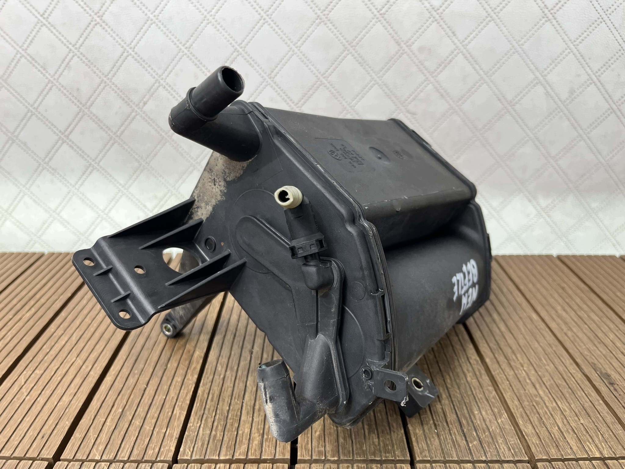 VW NEW BEETLE 97-10 1C0 2.0B Kohlenstofffilter 1C0201801C OE