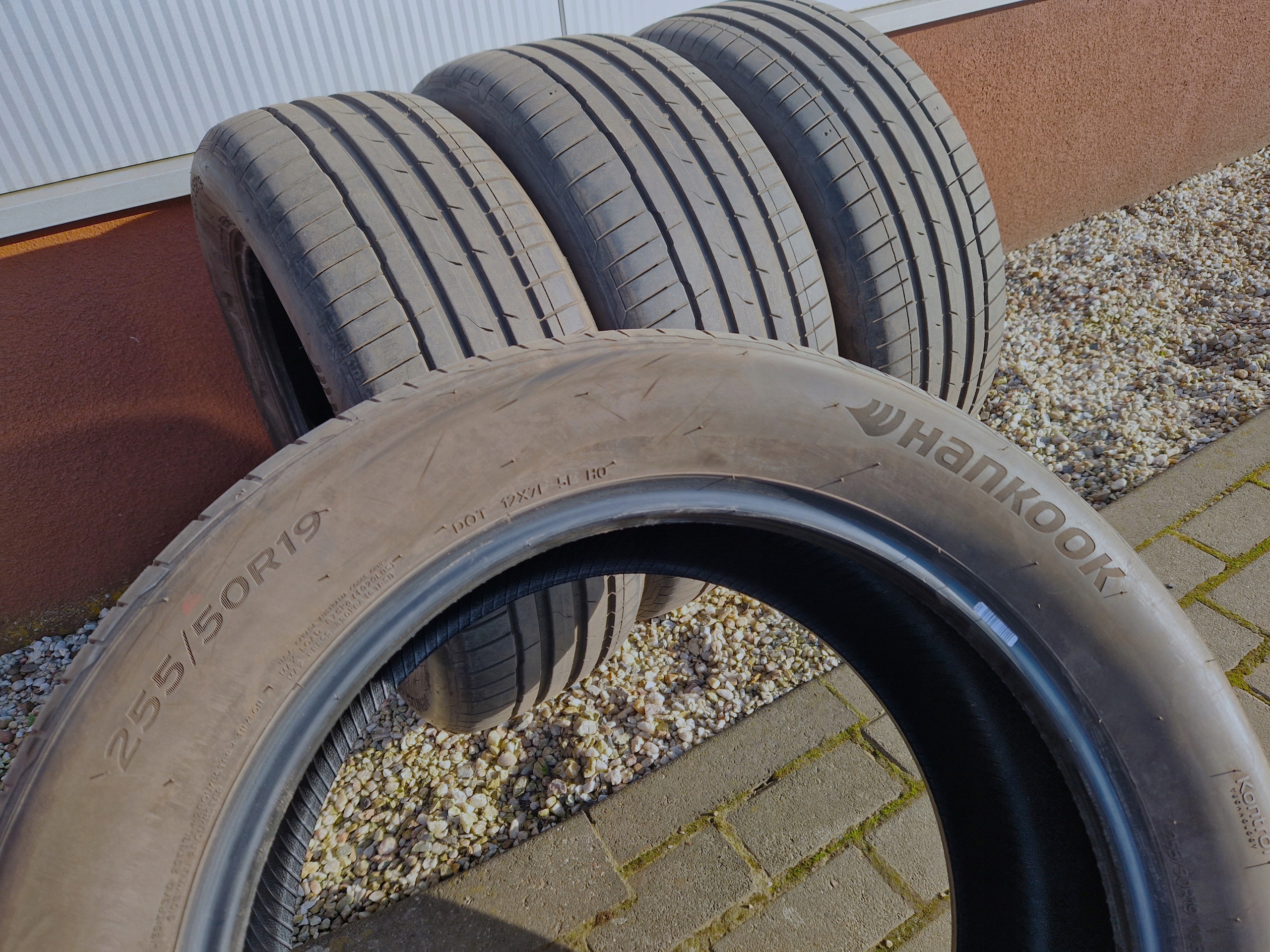 Hankook Ventus S1 evo3 ev 255/50R19 235/55R19 103T Model Ventus S1 evo3 K127E