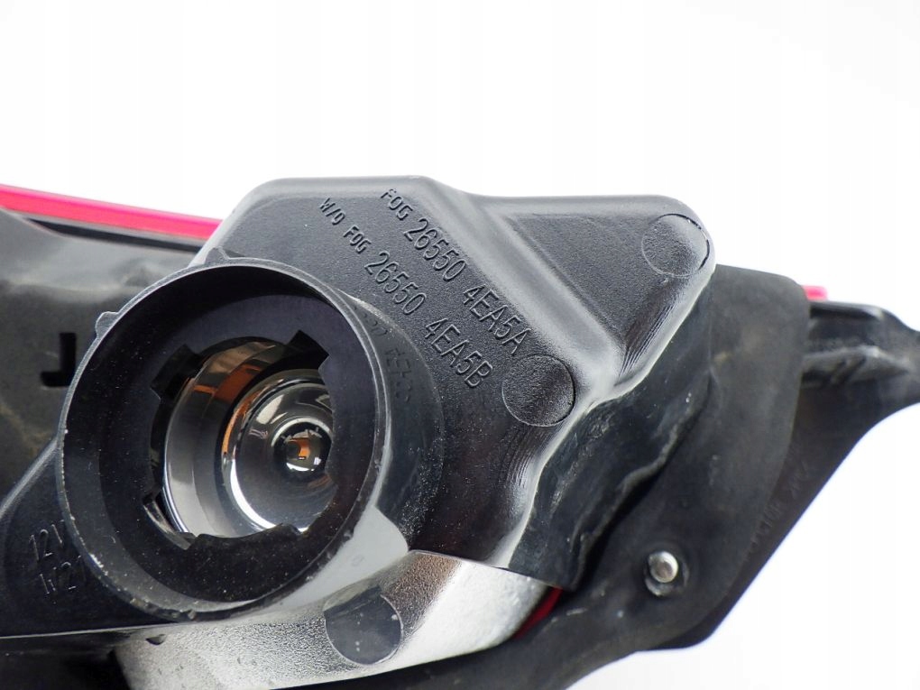 NISSAN QASHQAI 2 II J11 2014- light rear right