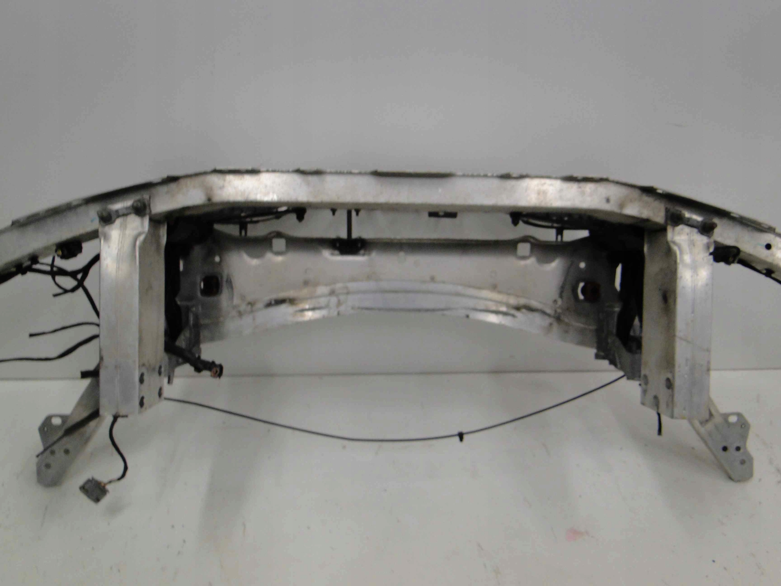 MERCEDES E 238 C/A W238 PAS PRZEDNI WZMOCNIENIE Wersja Europejska