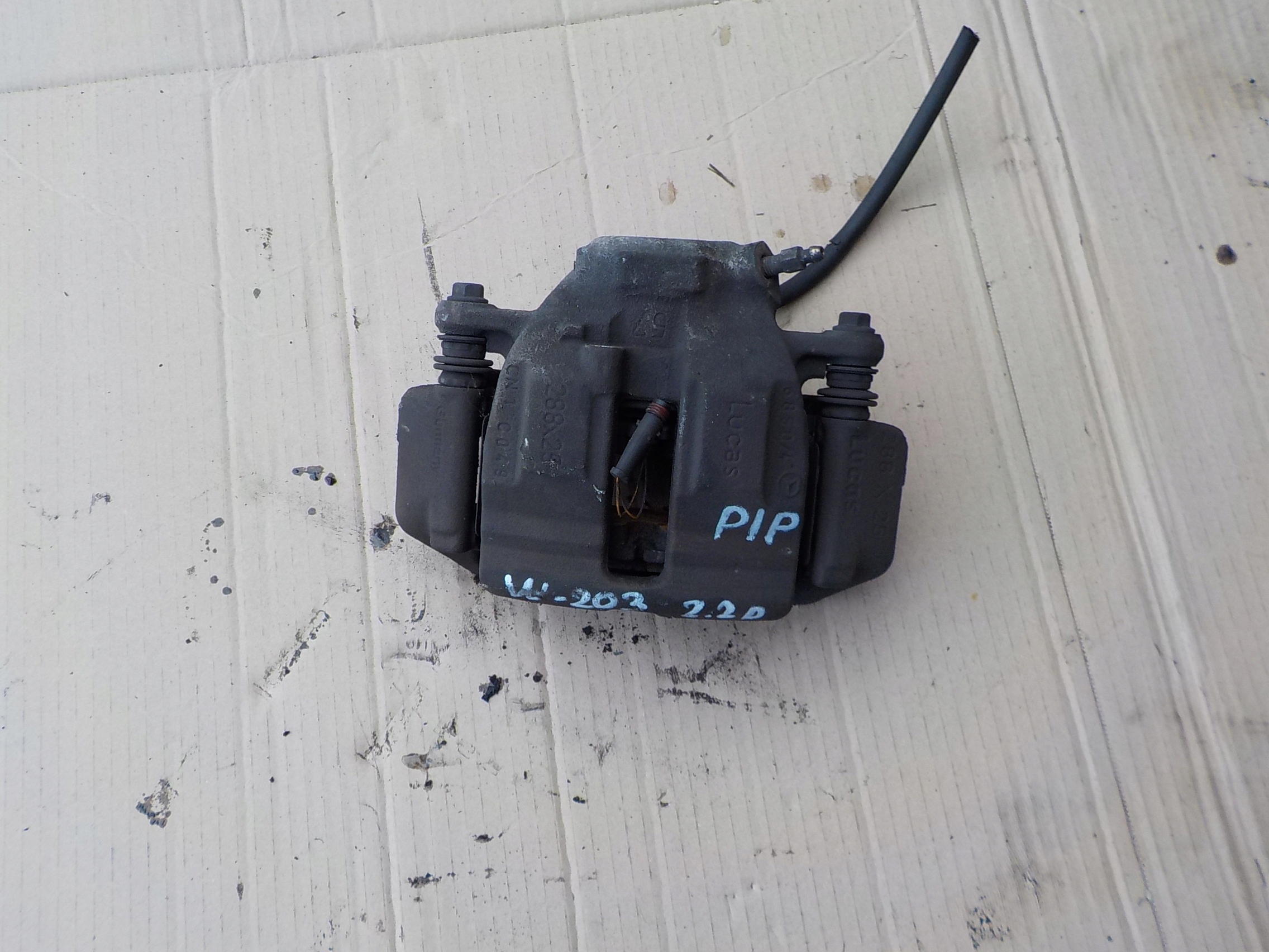 caliper brake right front mercedes w203 2,2 cdi 2002r